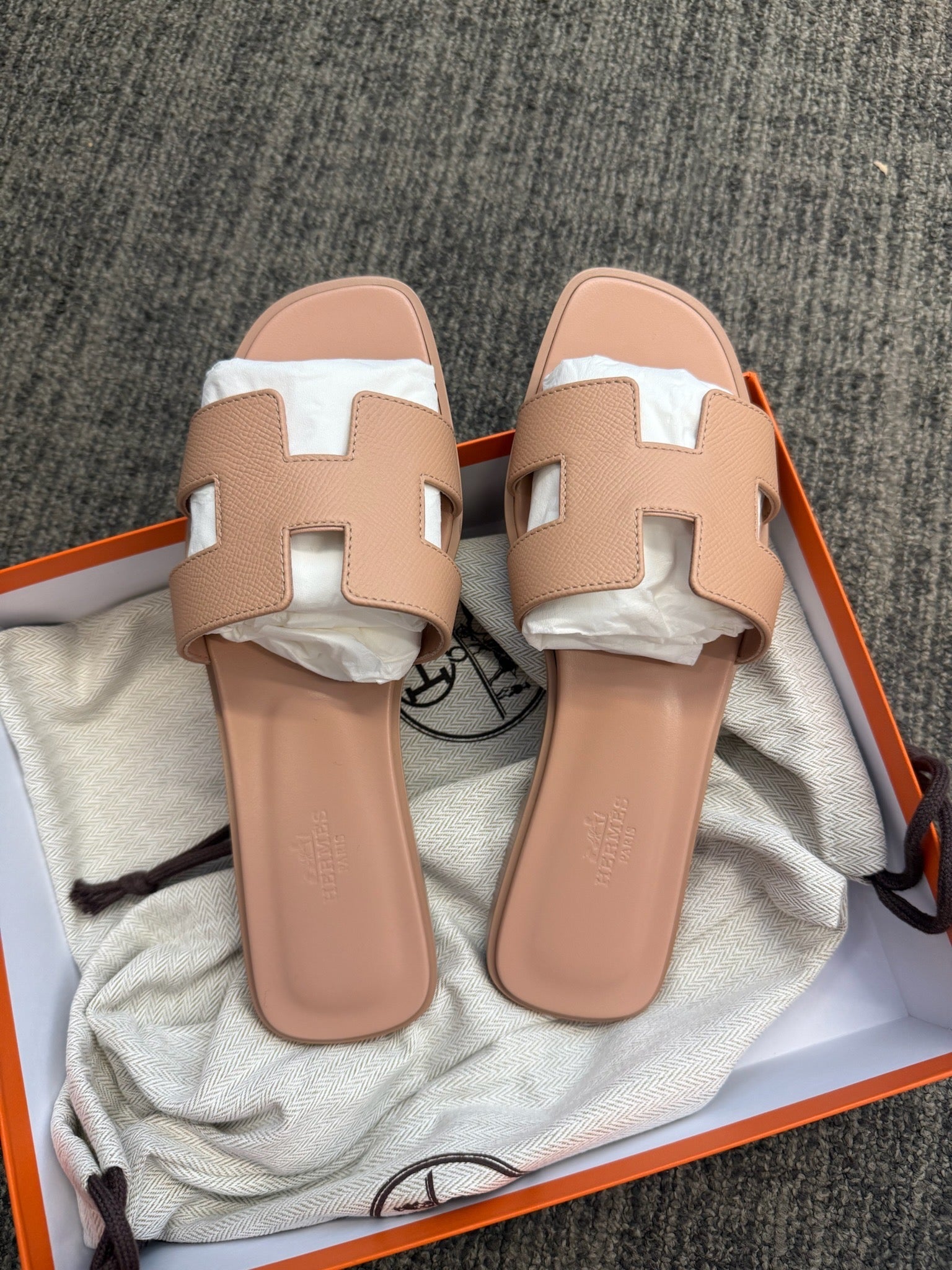 Size 38 - Hermès Oran Sandals - Nude Pink image 1