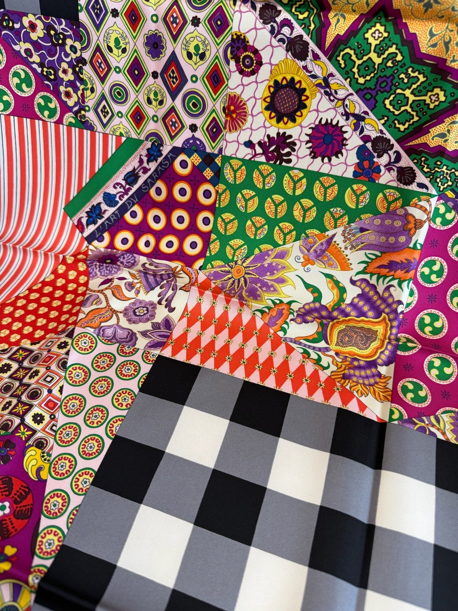 Hermès Carré 90 Scarf Patchwork Purple / Multicolour image 3