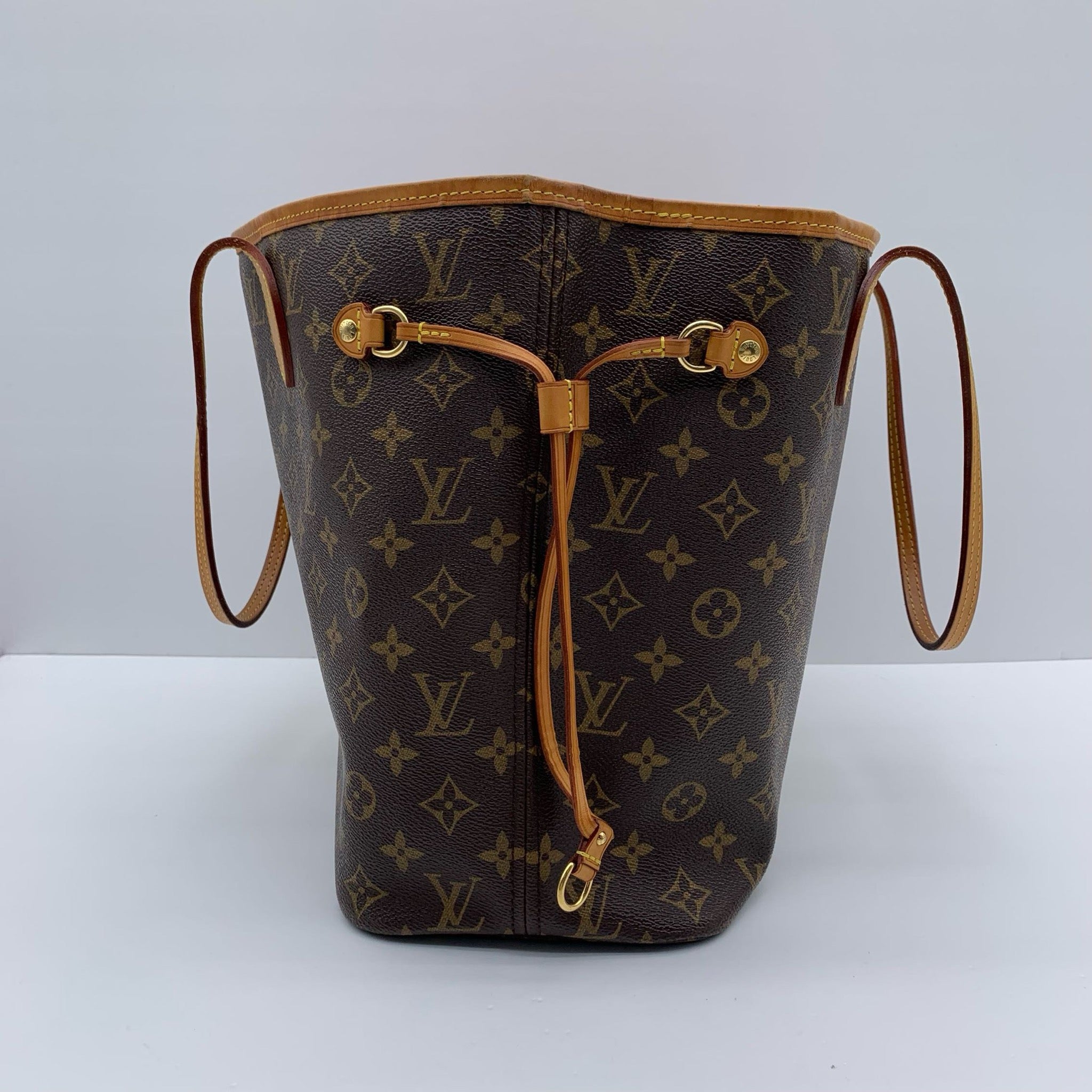 Louis Vuitton Neverfull MM Monogram Red Interior Tote Bag image 3