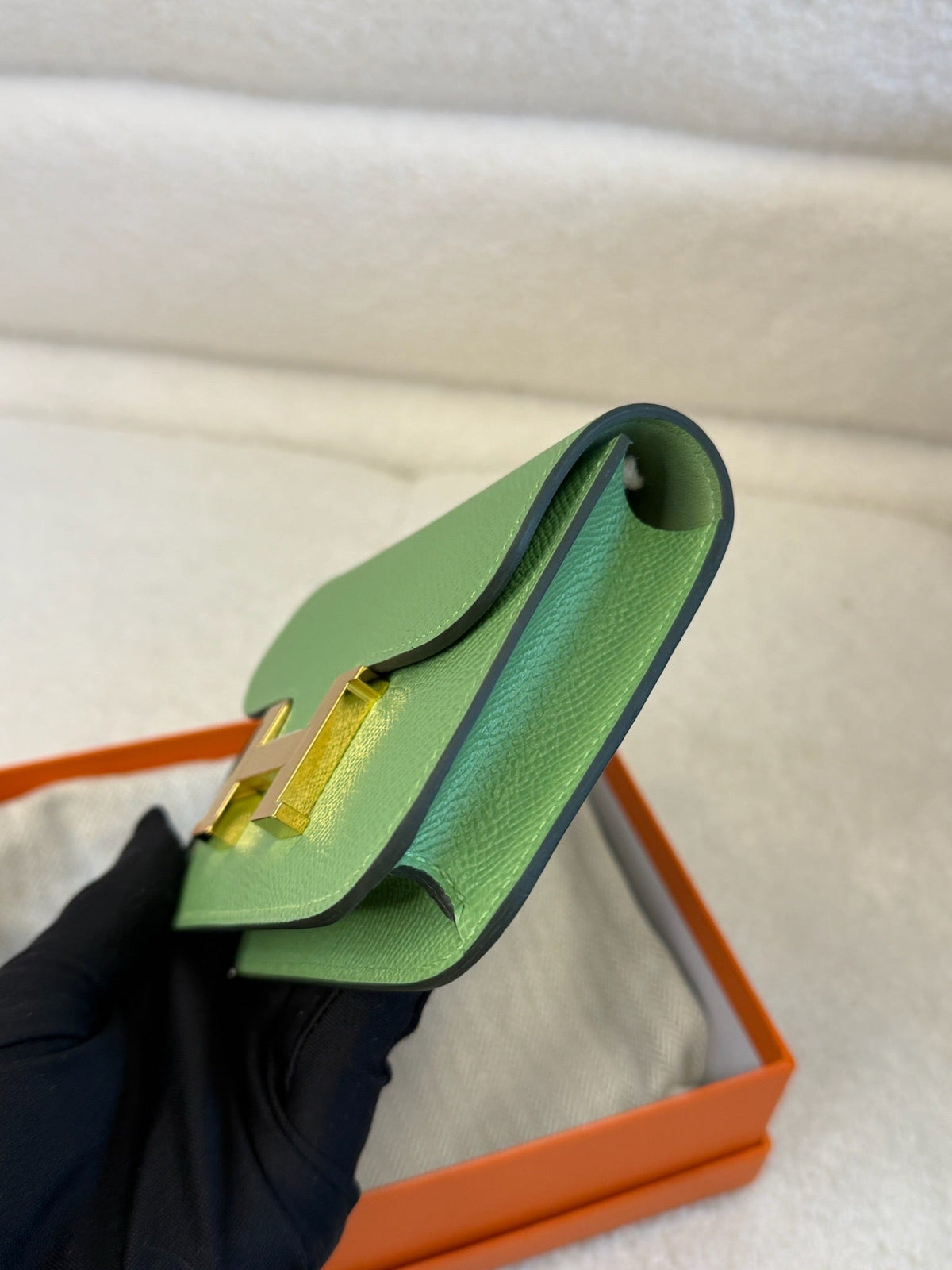 Hermès Constance Compact Wallet - Green image 3