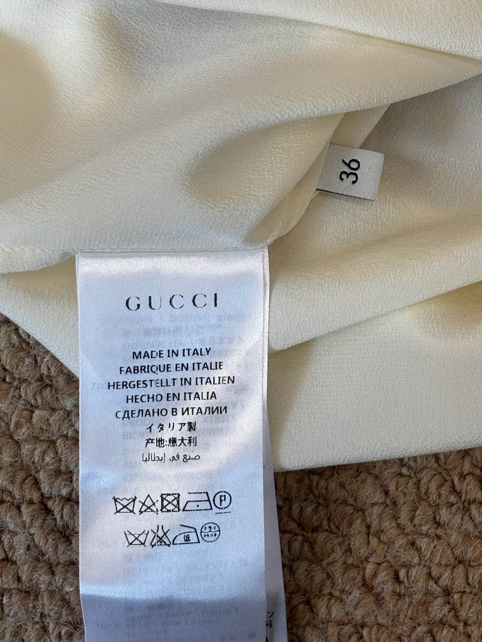Size 36 - Gucci Cream Silk Contrast Trim Neck Tie Detail Shirt