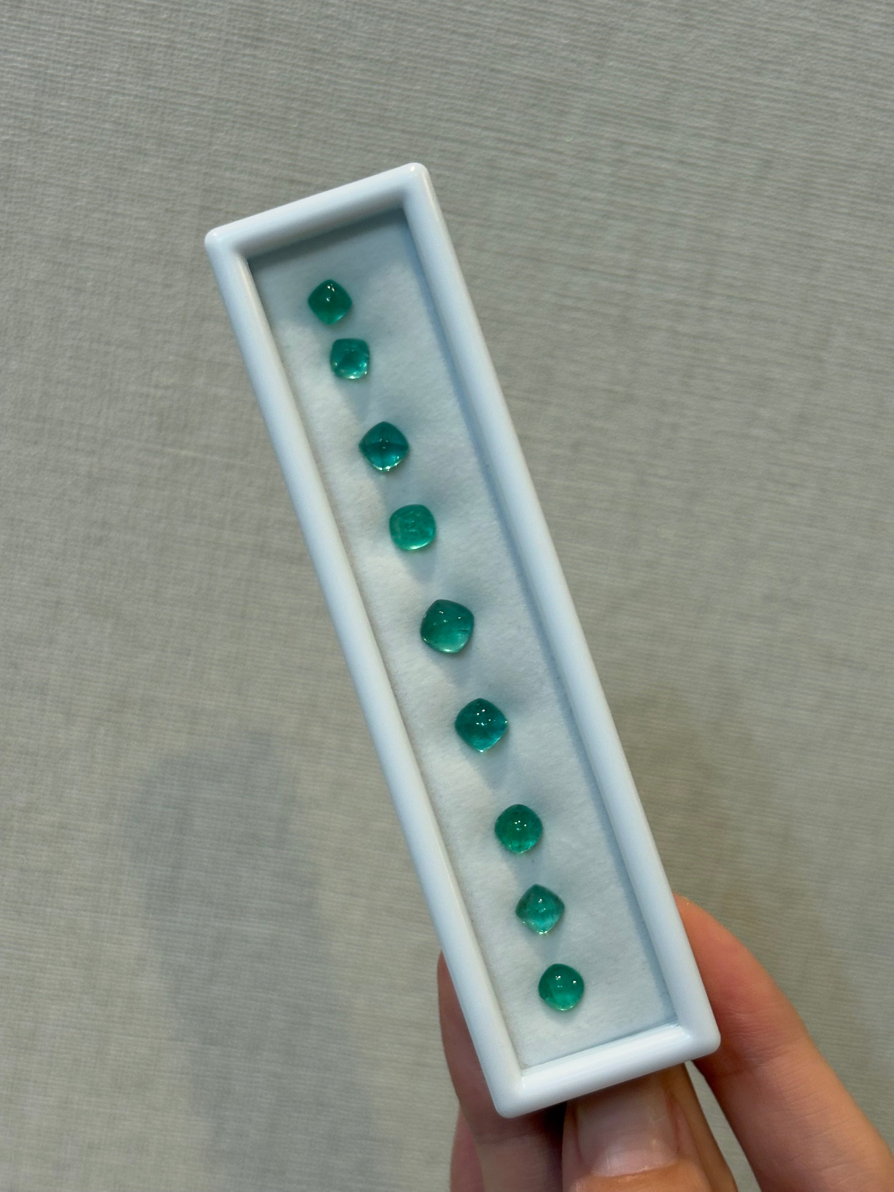 6.00ct Natural Emerald Sugarloaf Set 10 pcs THAIC0691