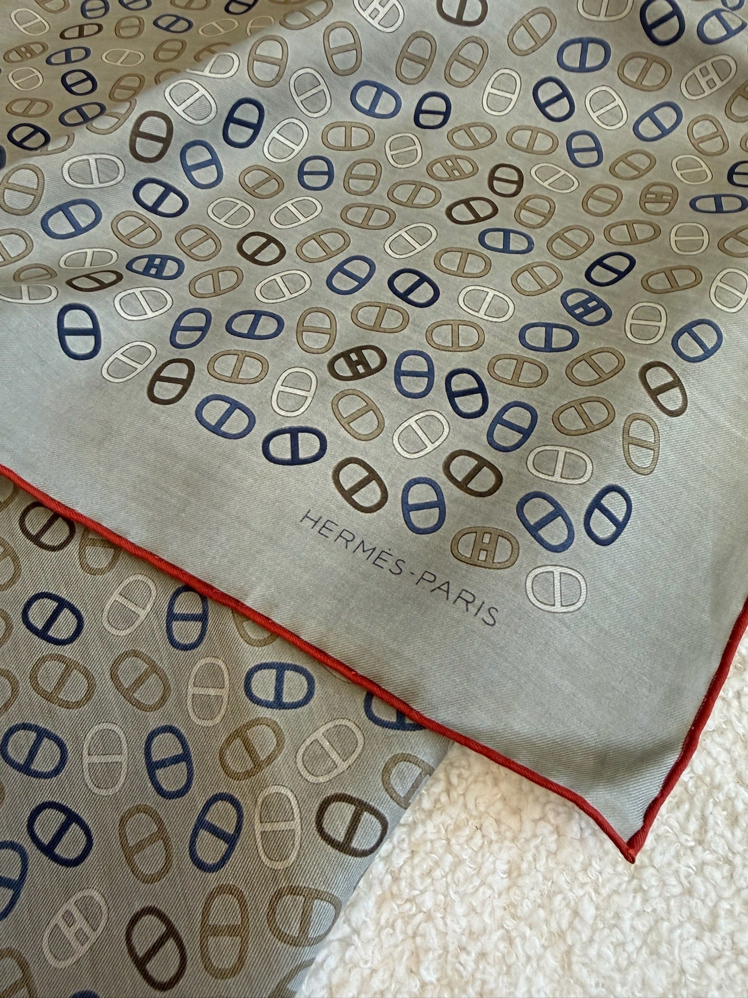 Hermès Carré 90 Scarf H Pattern Taupe Taupe / Brown image 4