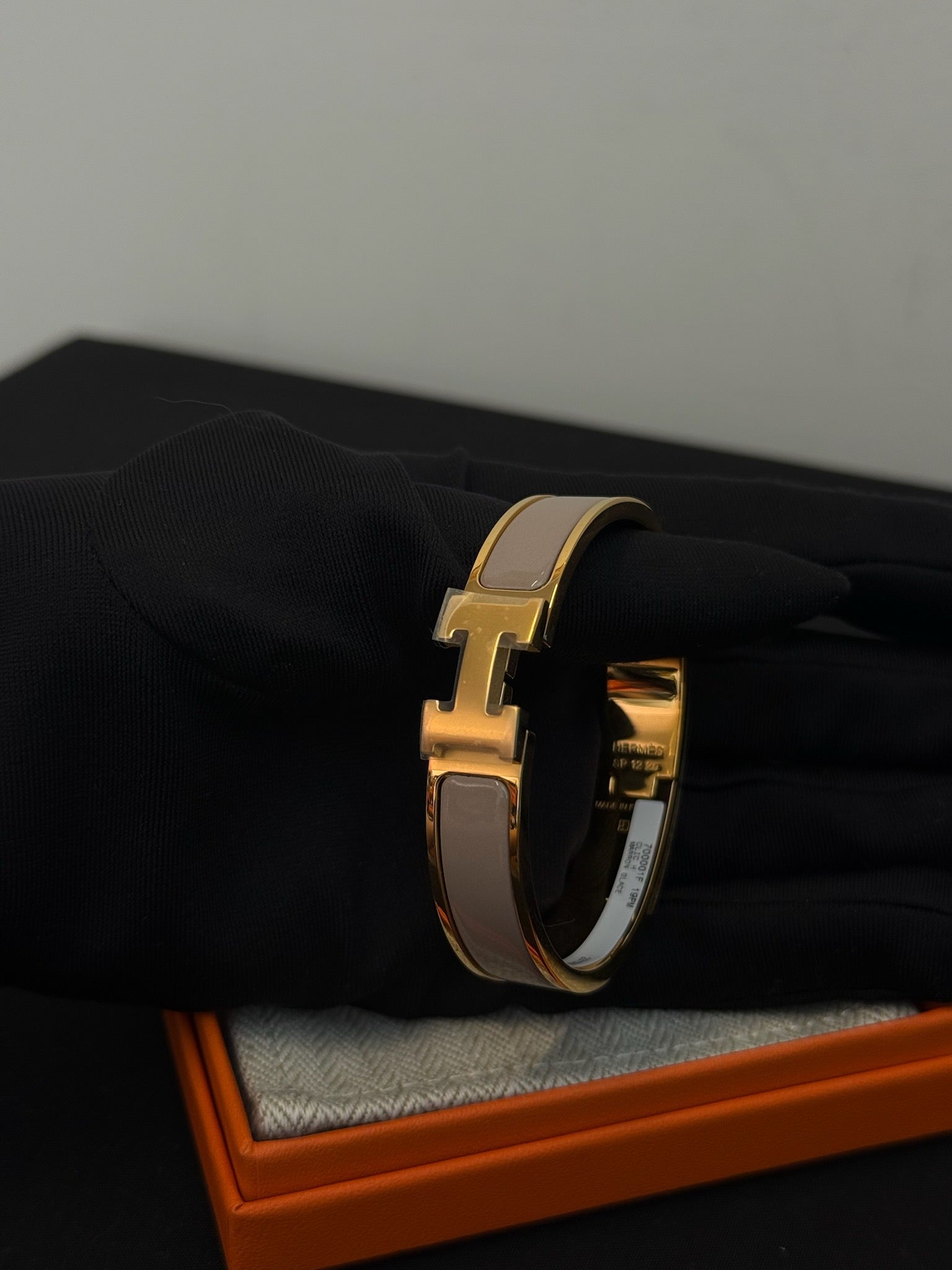 Hermes Clic H Bracelet Grey image 4