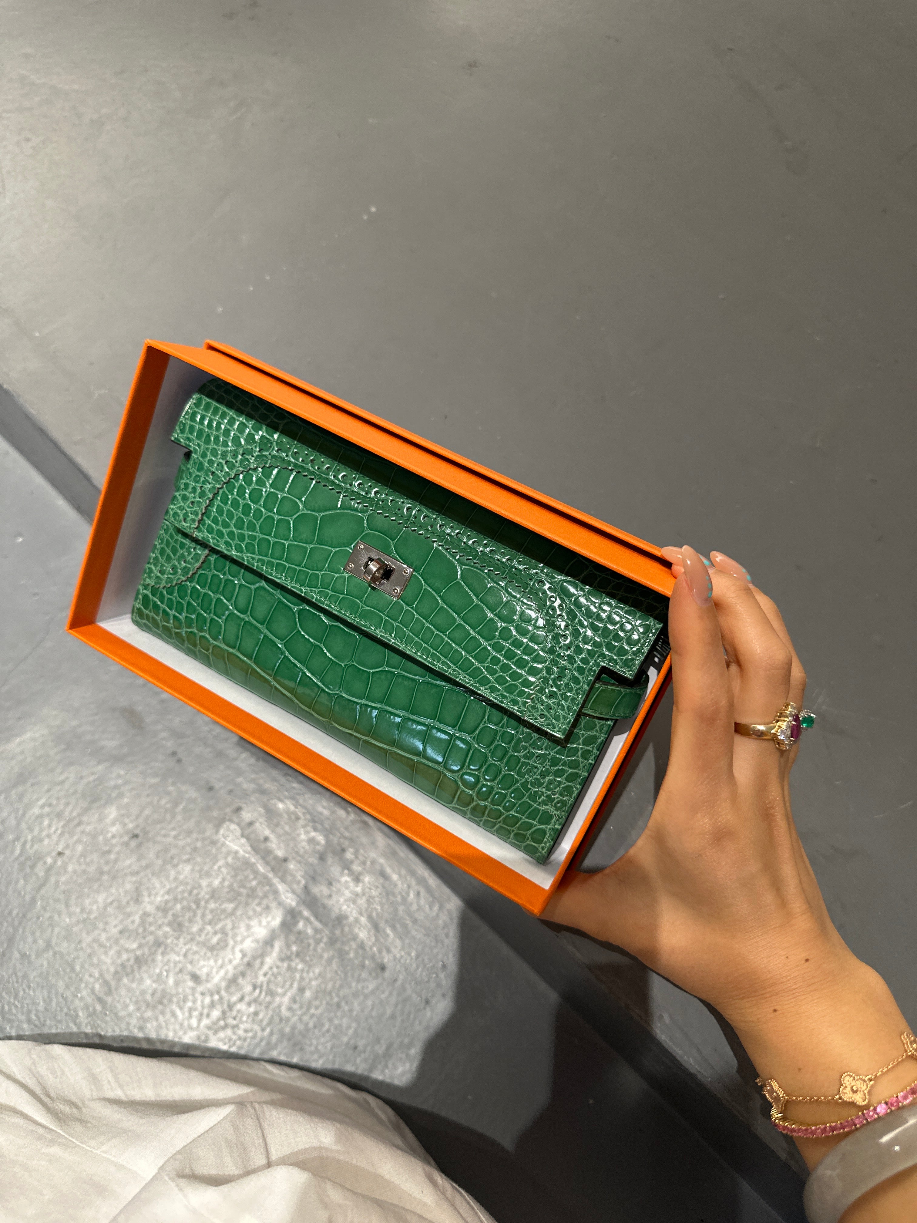 HERMES KELLY WALLET CROC CATCUS AVCSH2042