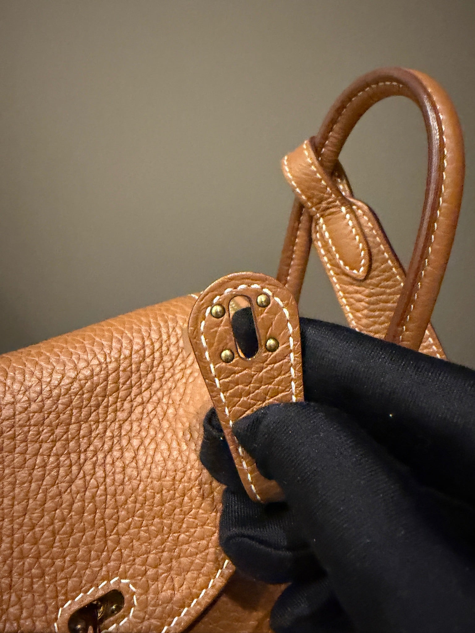 Hermès Mini Lindy 20 Gold GHW
