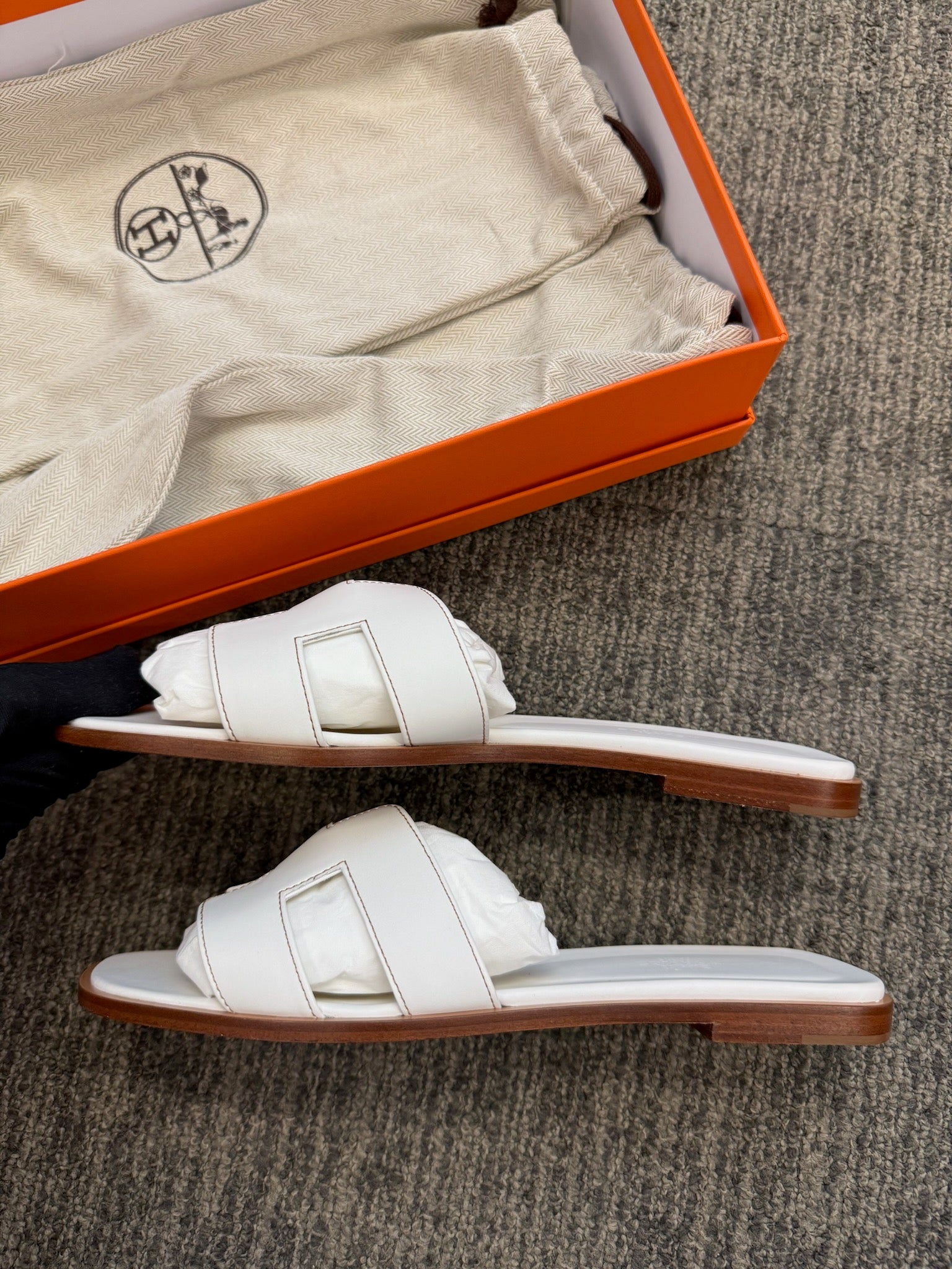 Size 40 - Hermès Oran Sandals - White image 5