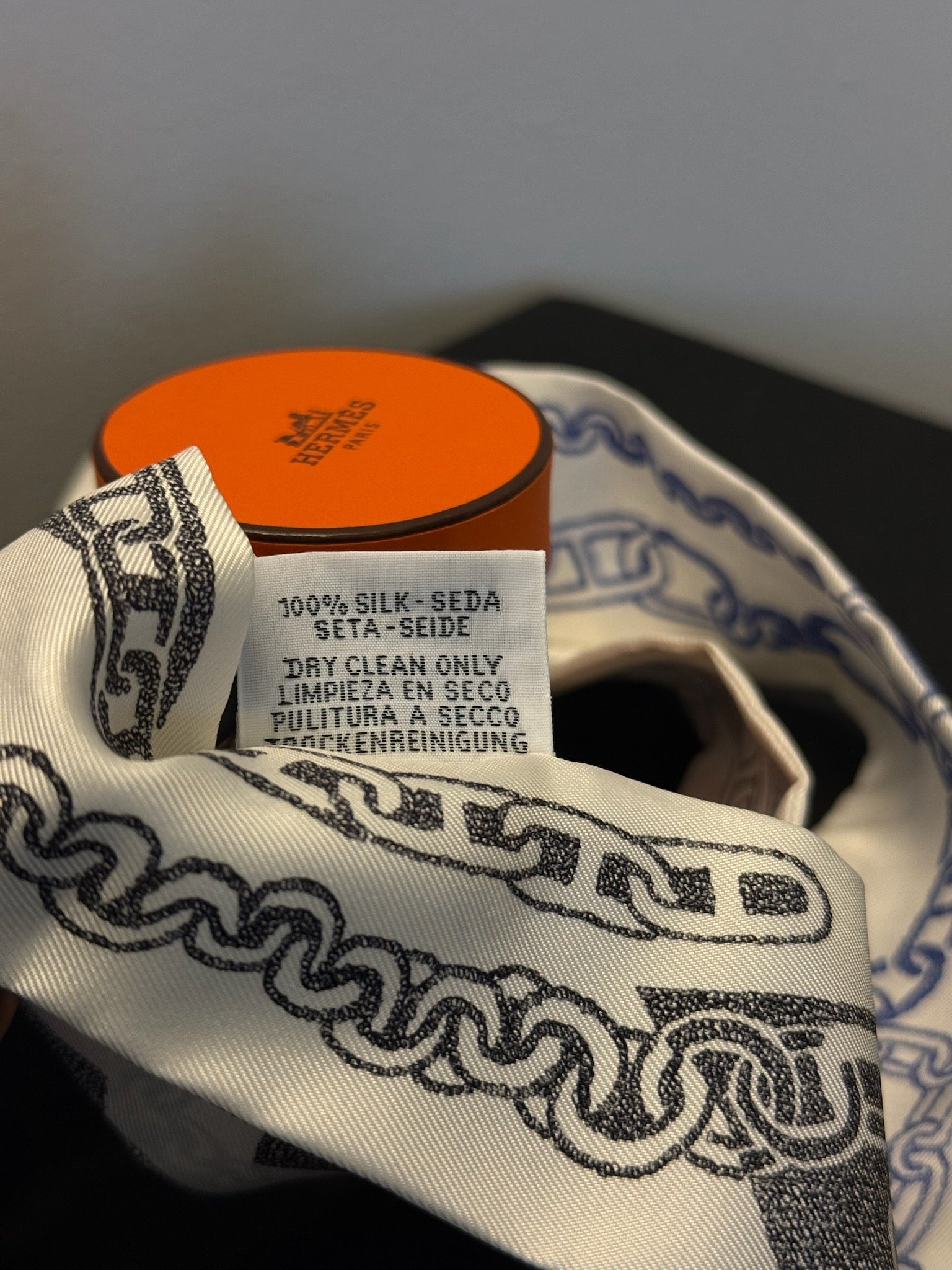 Hermès Twilly - Ivory & Blue Chain Print image 5