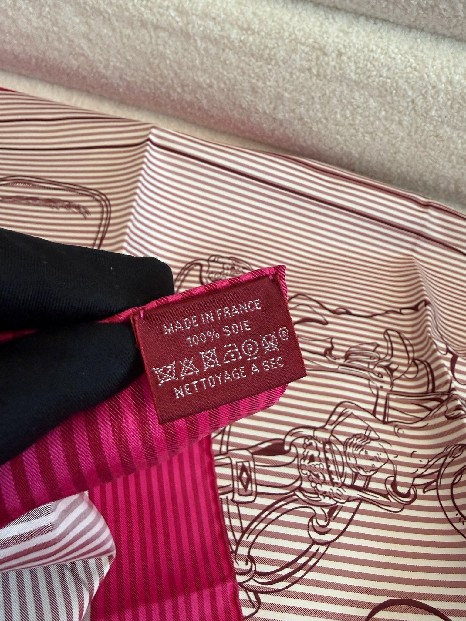 Hermès Carré 90 Scarf Brides de Gala Rose Rose / Burgundy image 6