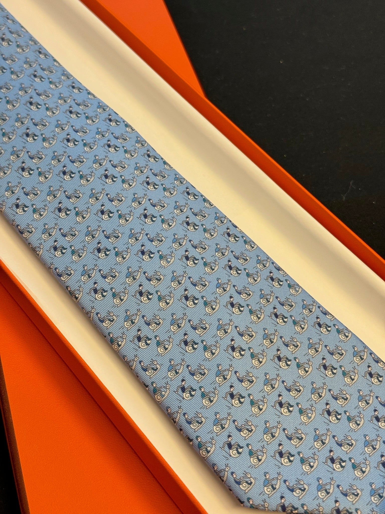 Hermès Le Scoot Silk Tie – Ciel / Marine / Azur image 6
