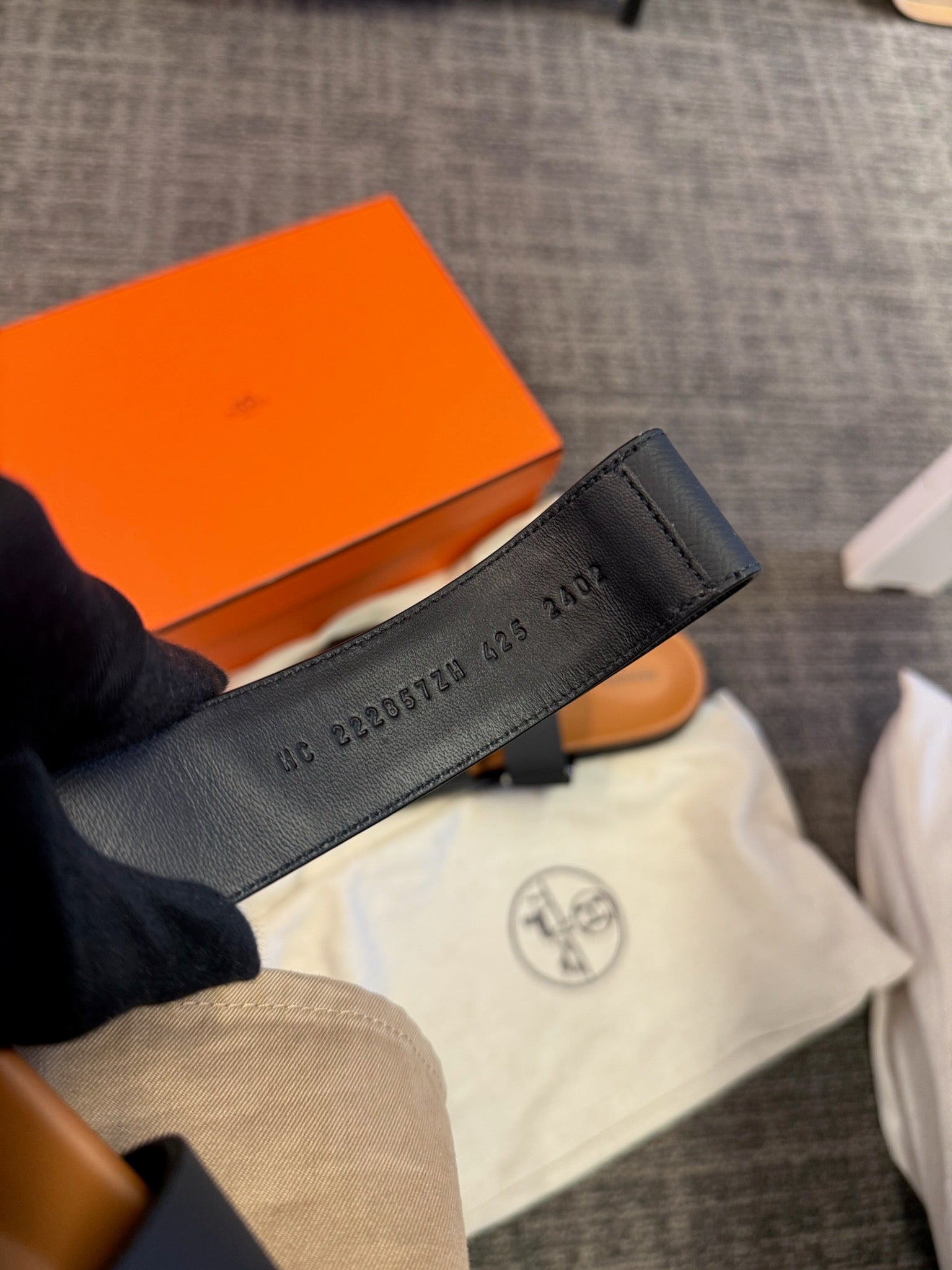 Size 42.5 - Hermès Chypre Sandals - Black & Natural image 6