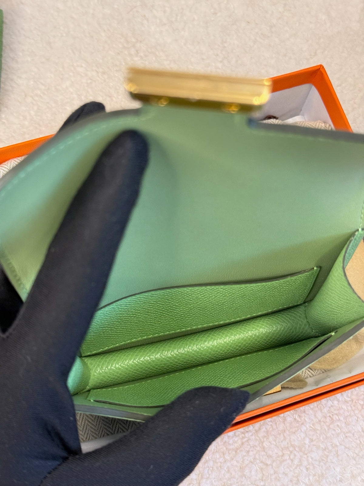 Hermès Constance Compact Wallet - Green image 8