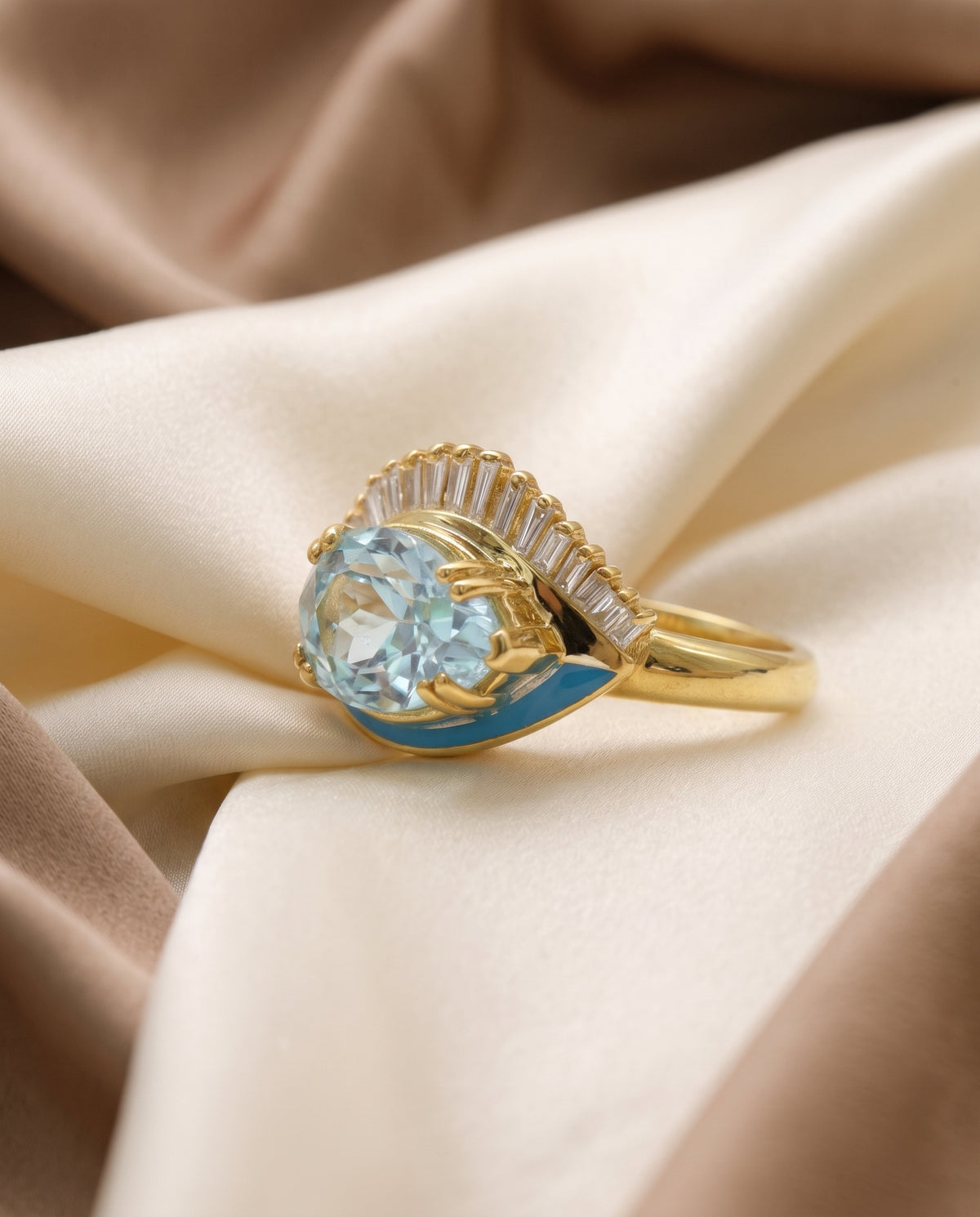 Mati - 2.8crts Blue Aquamarine and 0.2 crts Diamond Pear Eye Ring HOA013