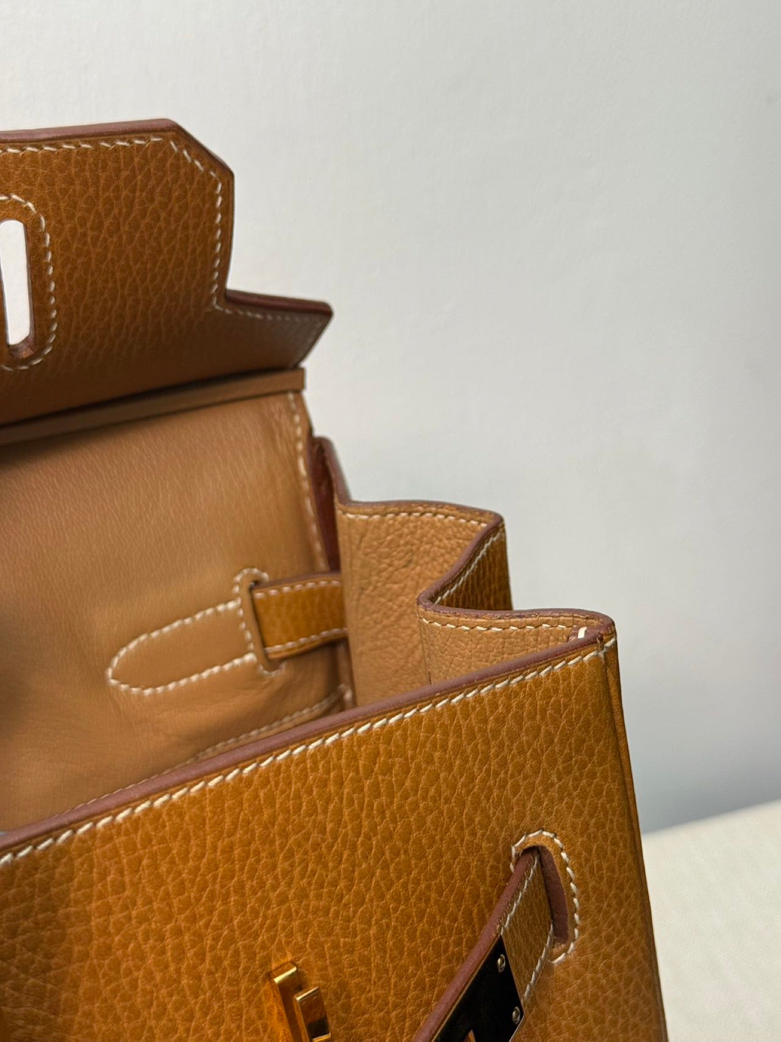 Hermes Birkin 35 Ardennes Leather Bag image 11