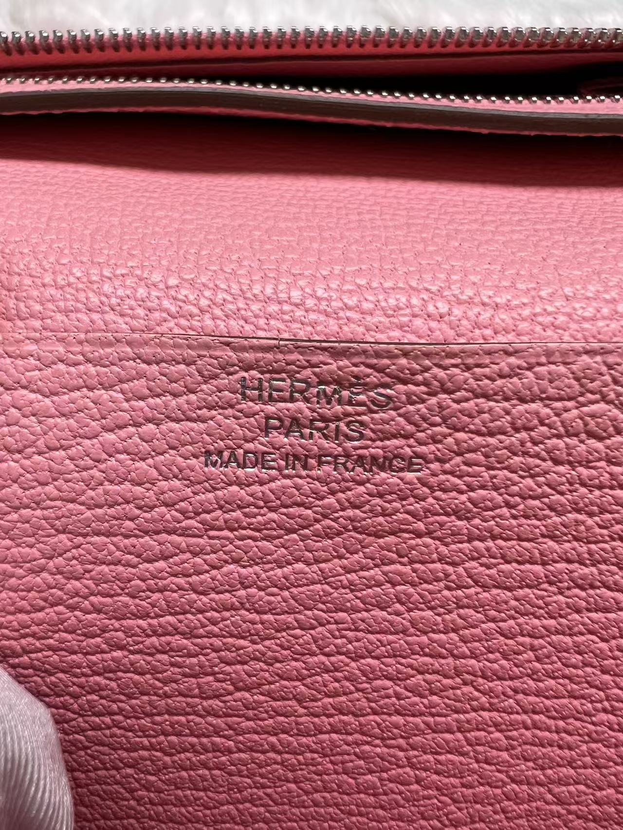 Hermès bearn3Q Premium Leather Bifold Wallet - Sakura Pink