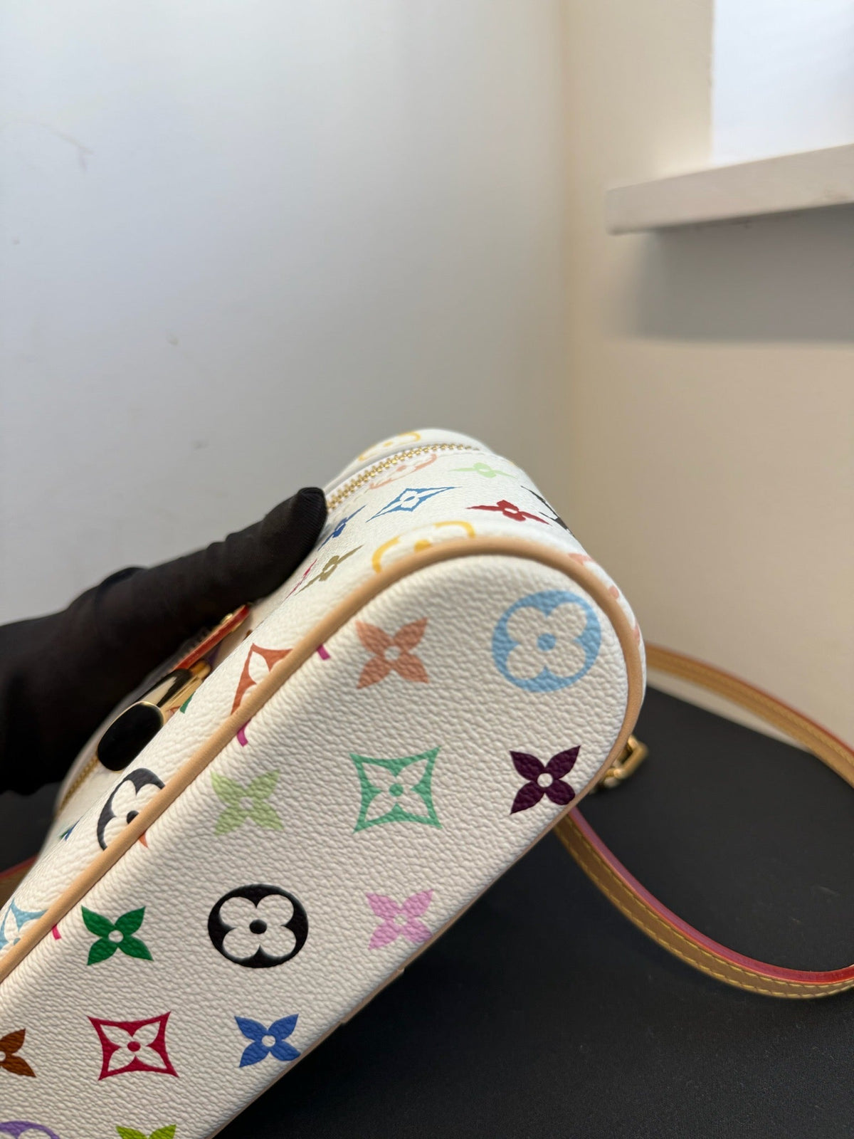 Louis Vuitton x Murakami Vanity Chain Pouch - Multicoloured image 12