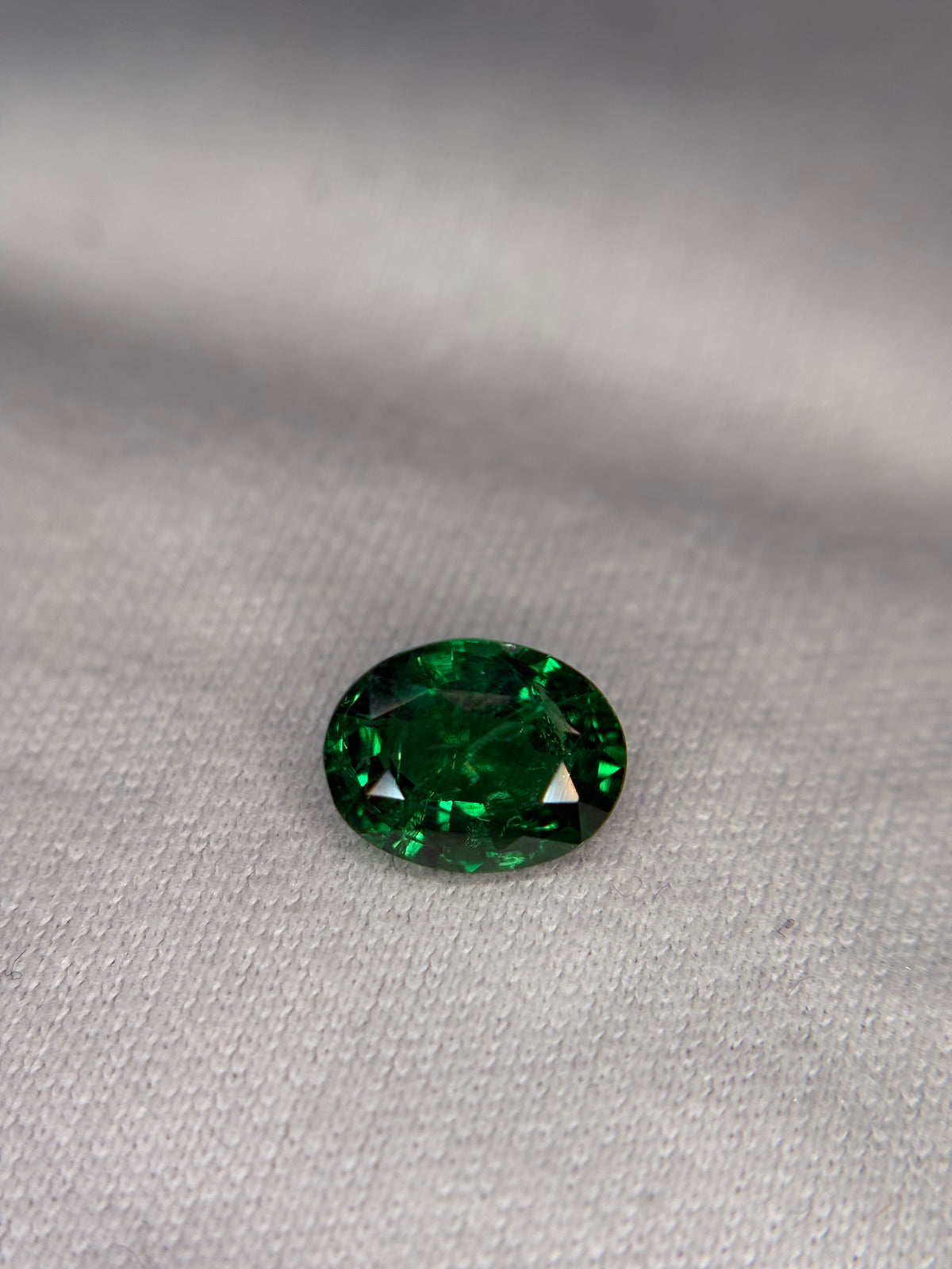 1.49ct Tsavorite Oval with Certification DXBCS5931
