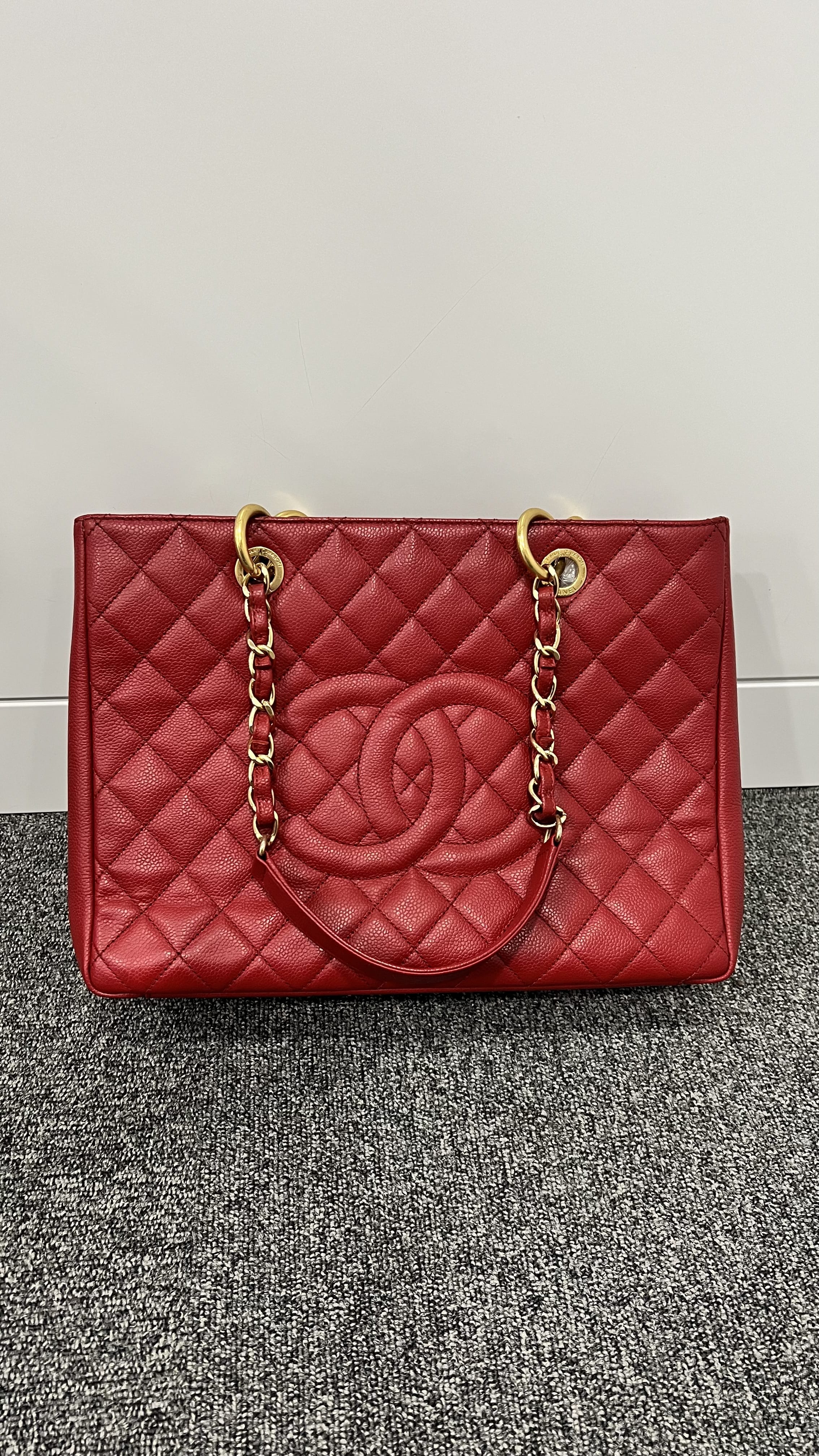 CHANEL CHANEL Caviar Skin Red G GST Tote B0612VRBXC