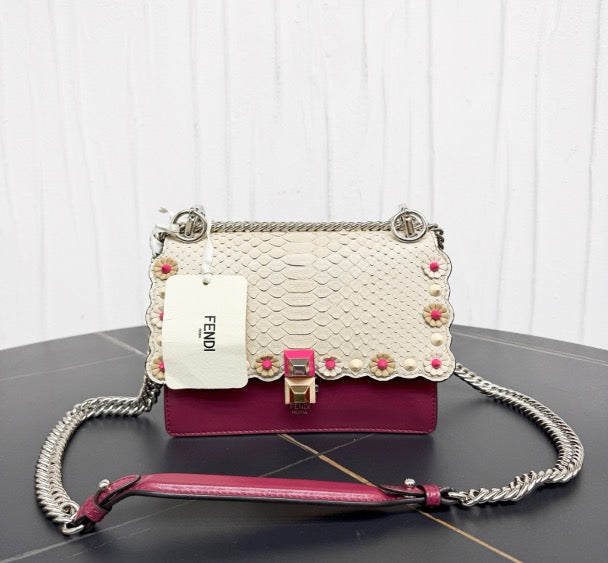 FENDI Limited Edition Snakeskin Crossbody Bag 19 22267591