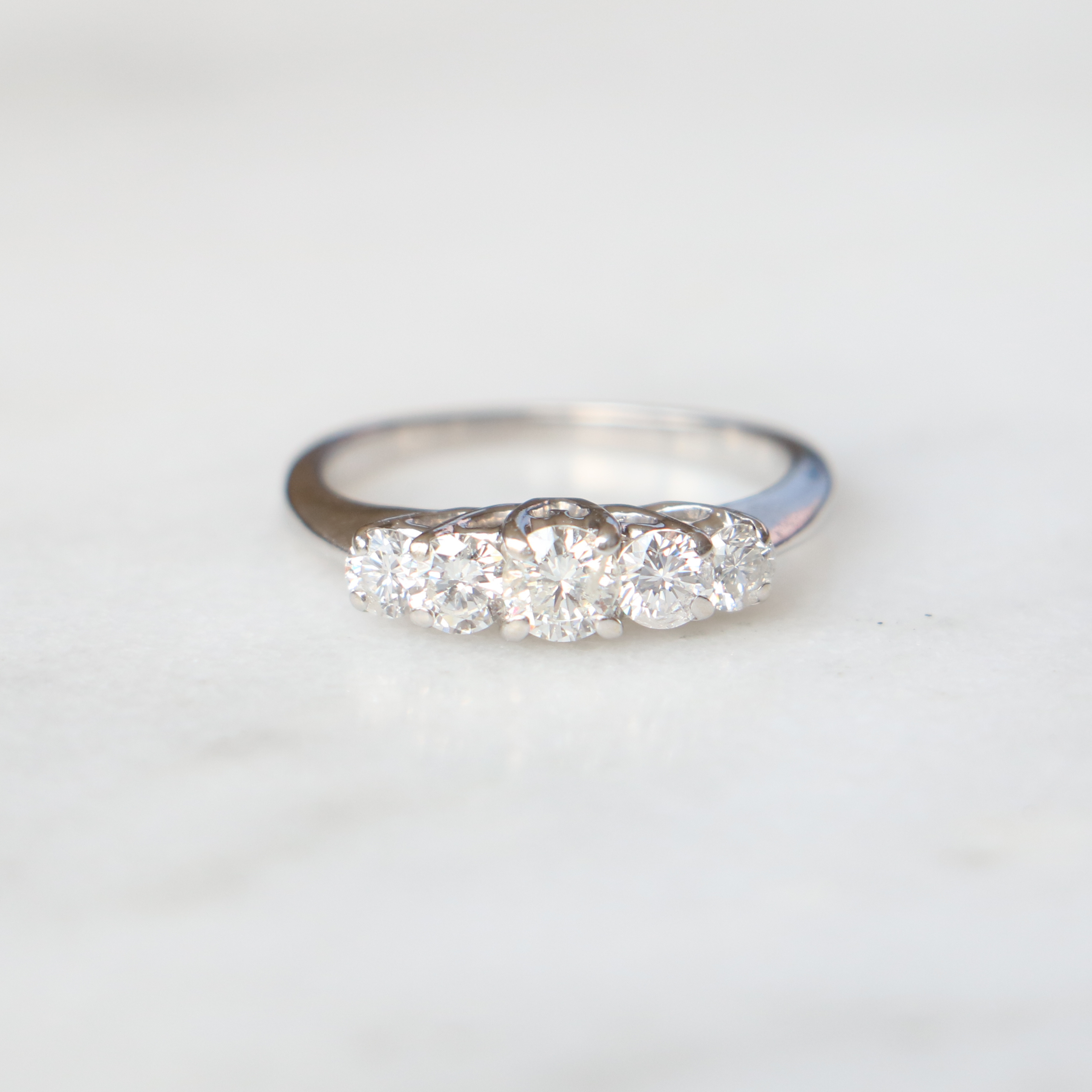 18ct White Gold 1ct Diamond 5 Stone Ring