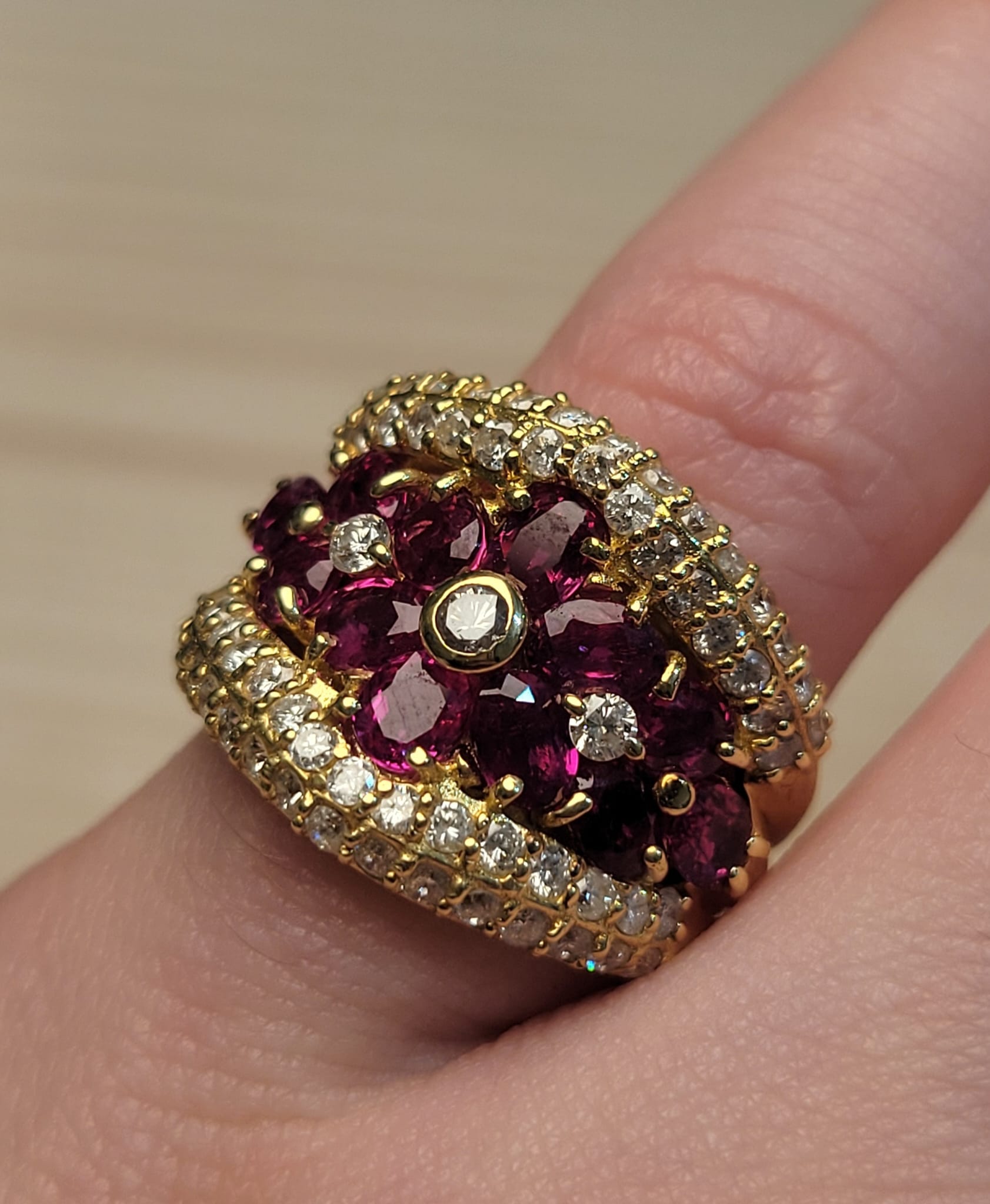 Ruby Band in 18K / R2.30ct / D1.10ct (4.5us) 5044 JJC0597