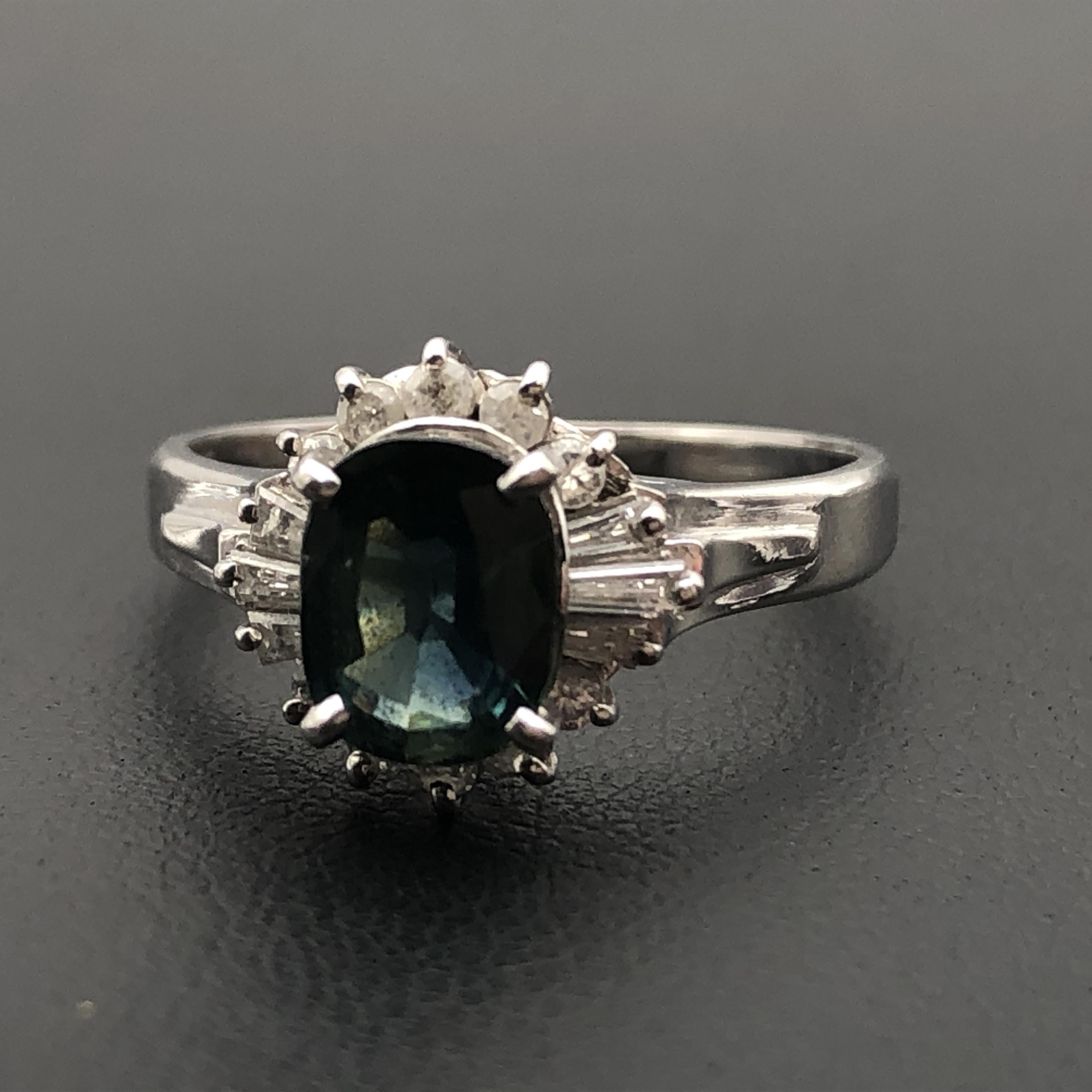 Custom Jewelry 1P Garnet & Diamond Ring, G(1.10ct), D(0.27ct), PT900, 5.0g, US Size 6.5 C297170