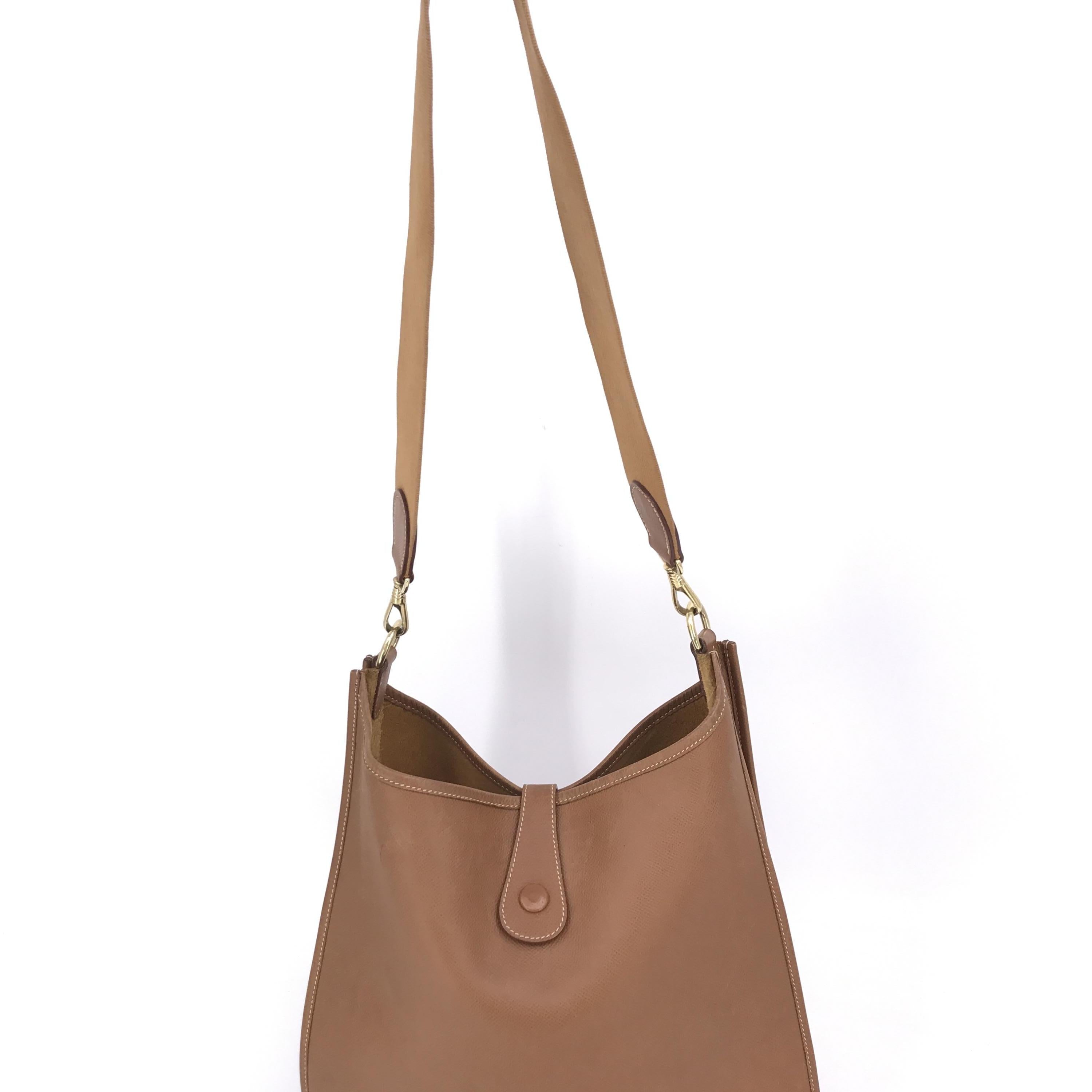 Evelyne GM Crossbody Bag In Leather C302260