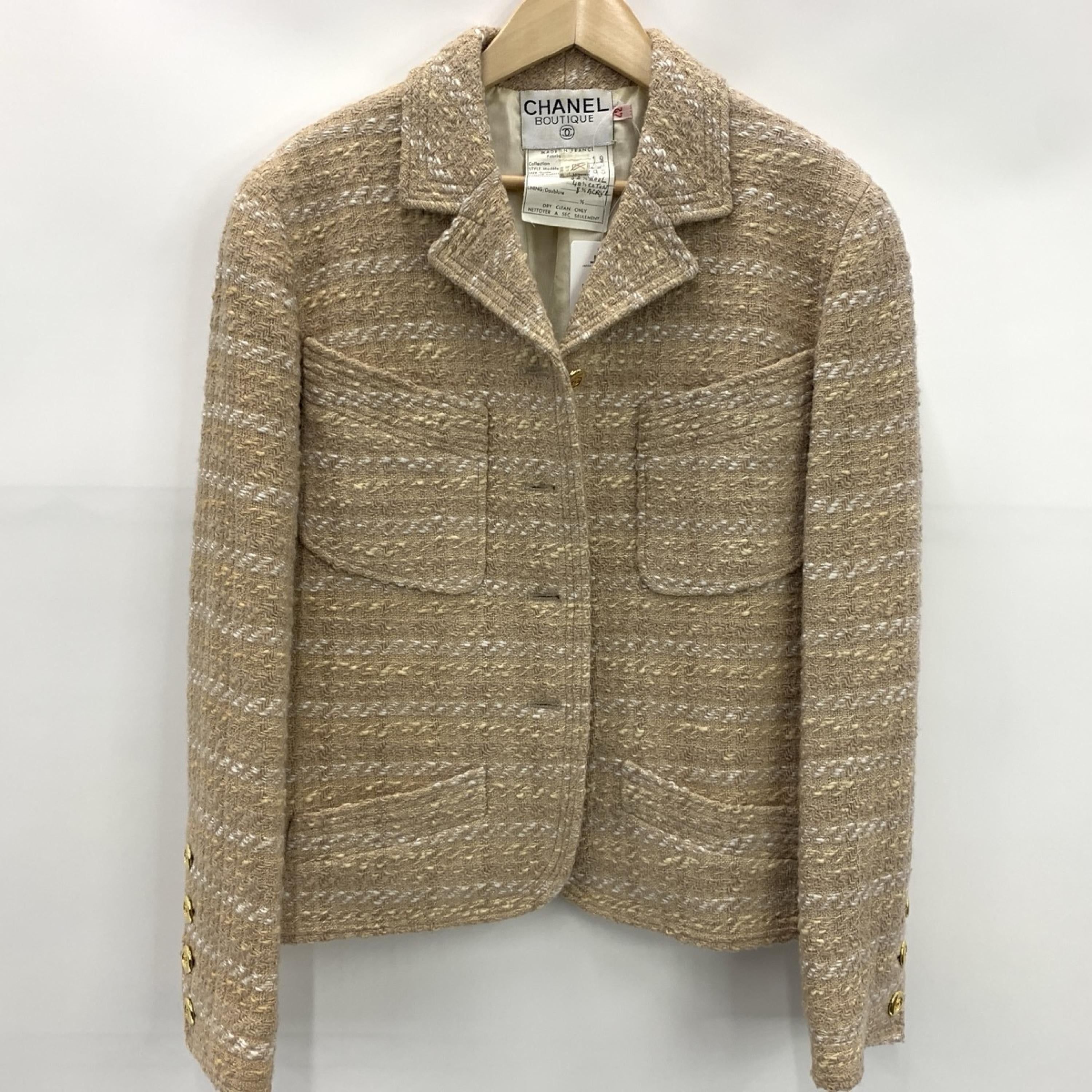 Chanel Beige Tweed Jacket With Pockets C315125