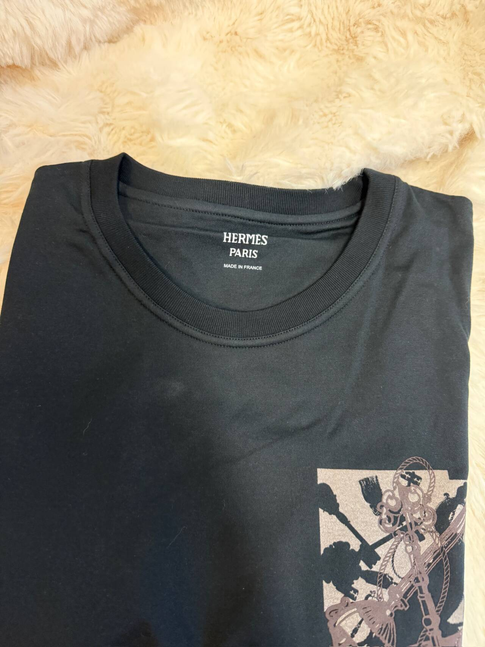 Hermès Embroidered Pocket T-Shirt - Black