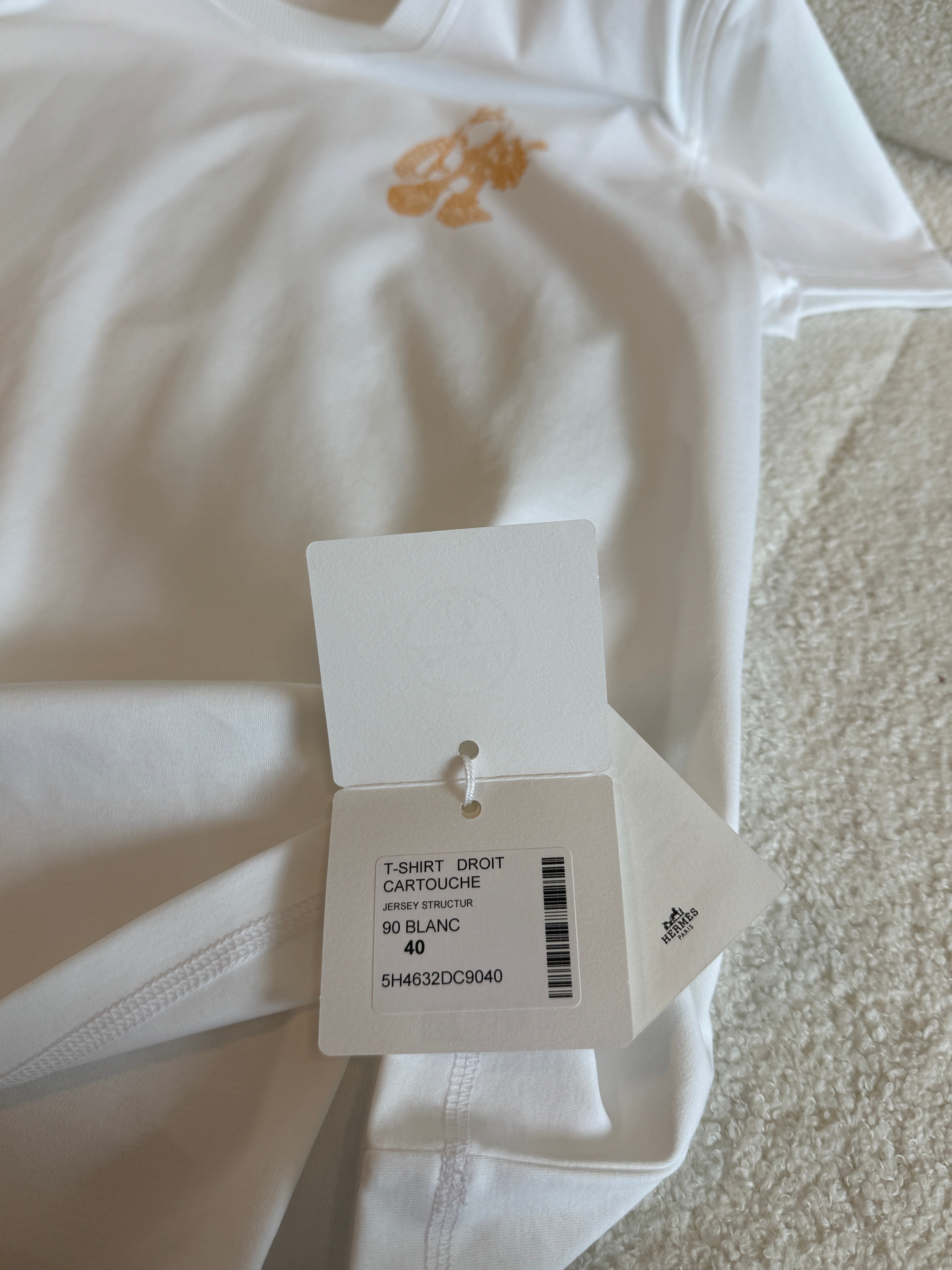 Size 40 - Hermès White Droit Cartouche Printed Straight T-Shirt