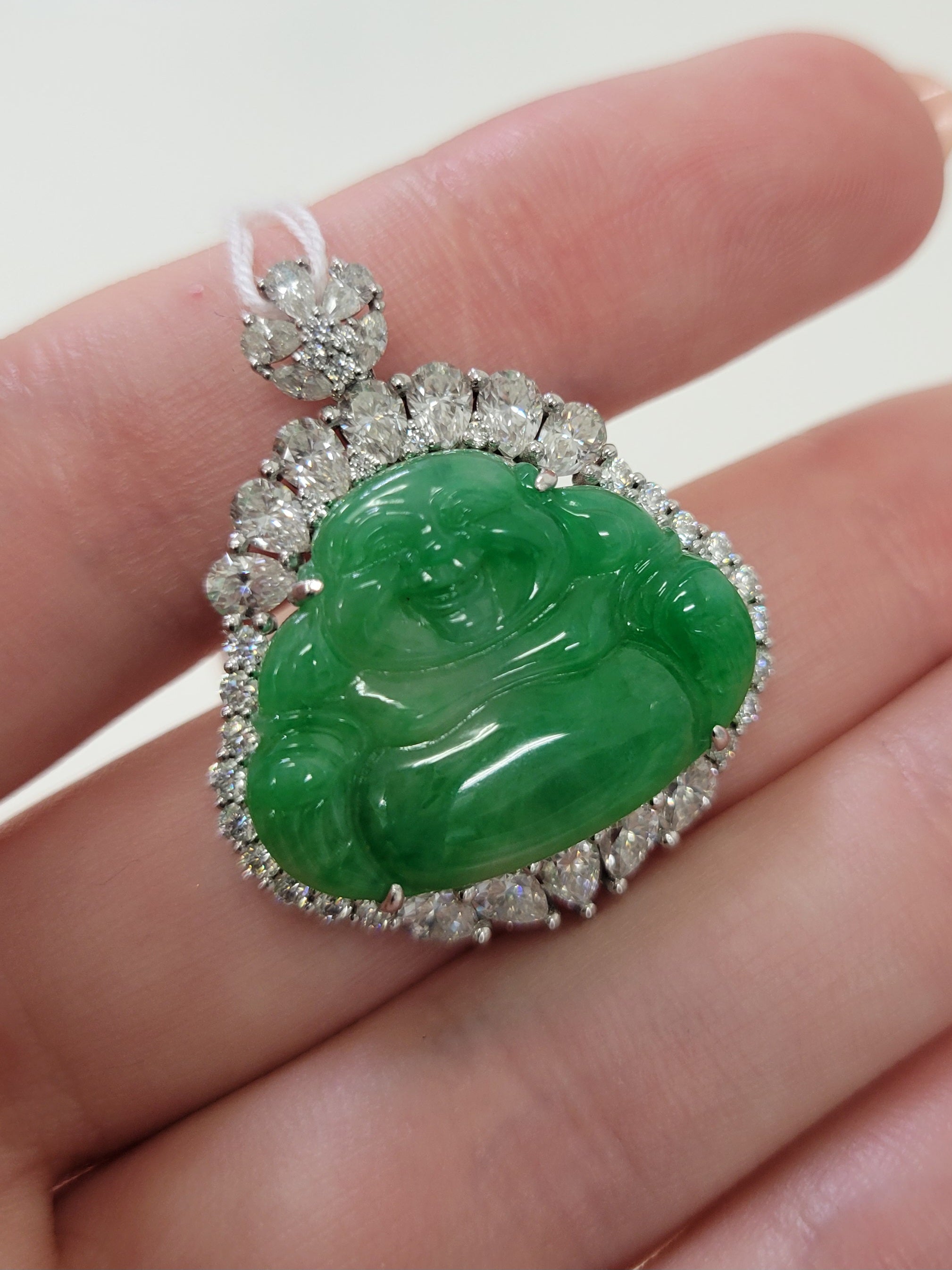 Jade Pendant in 9K (YIYI003) JJC1435