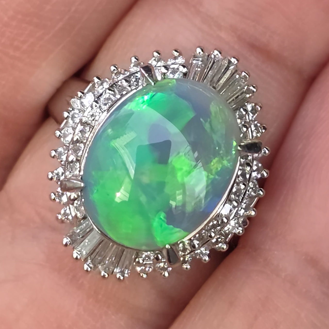 Pt900 Opal Ring O 4.21 D 0.695 9.20 g C RSXLPS58