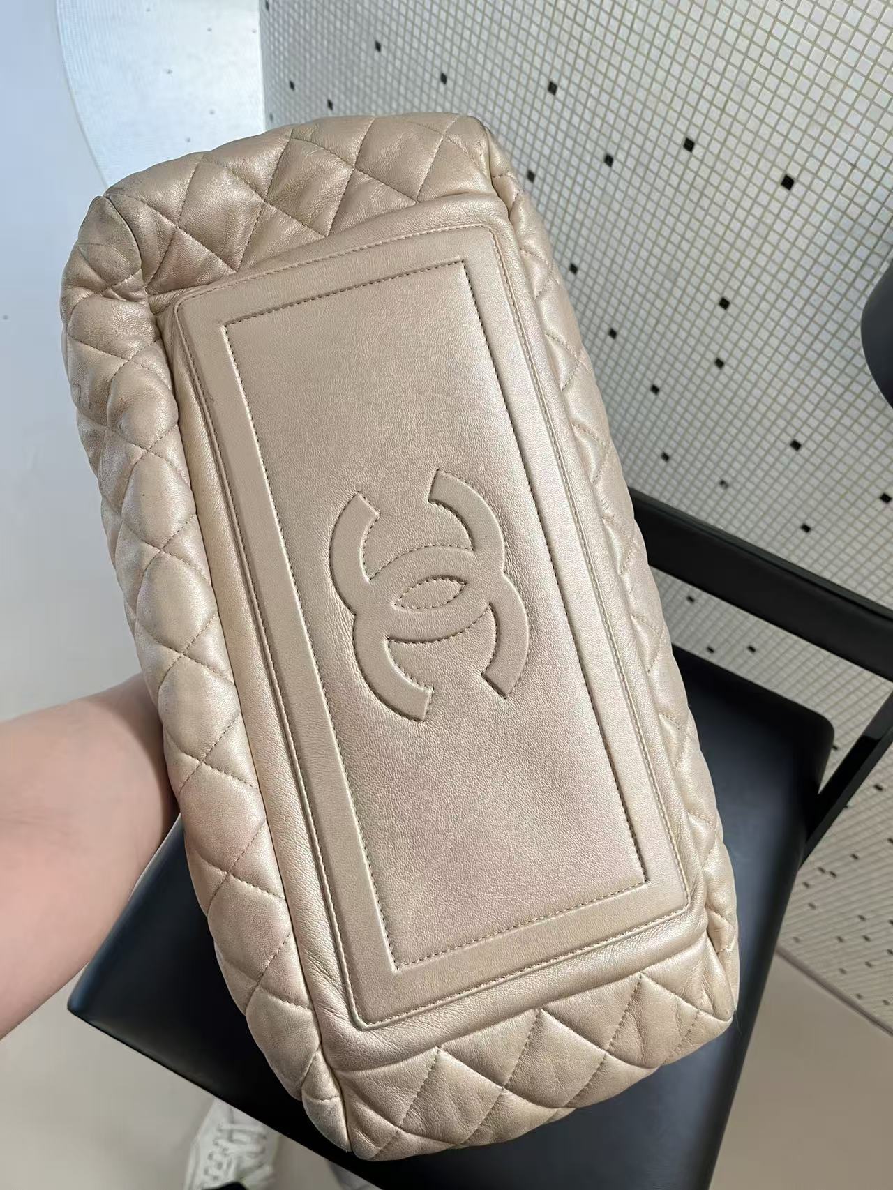 Chanel Quilted Lambskin Puffy Bowling Bag - Beige