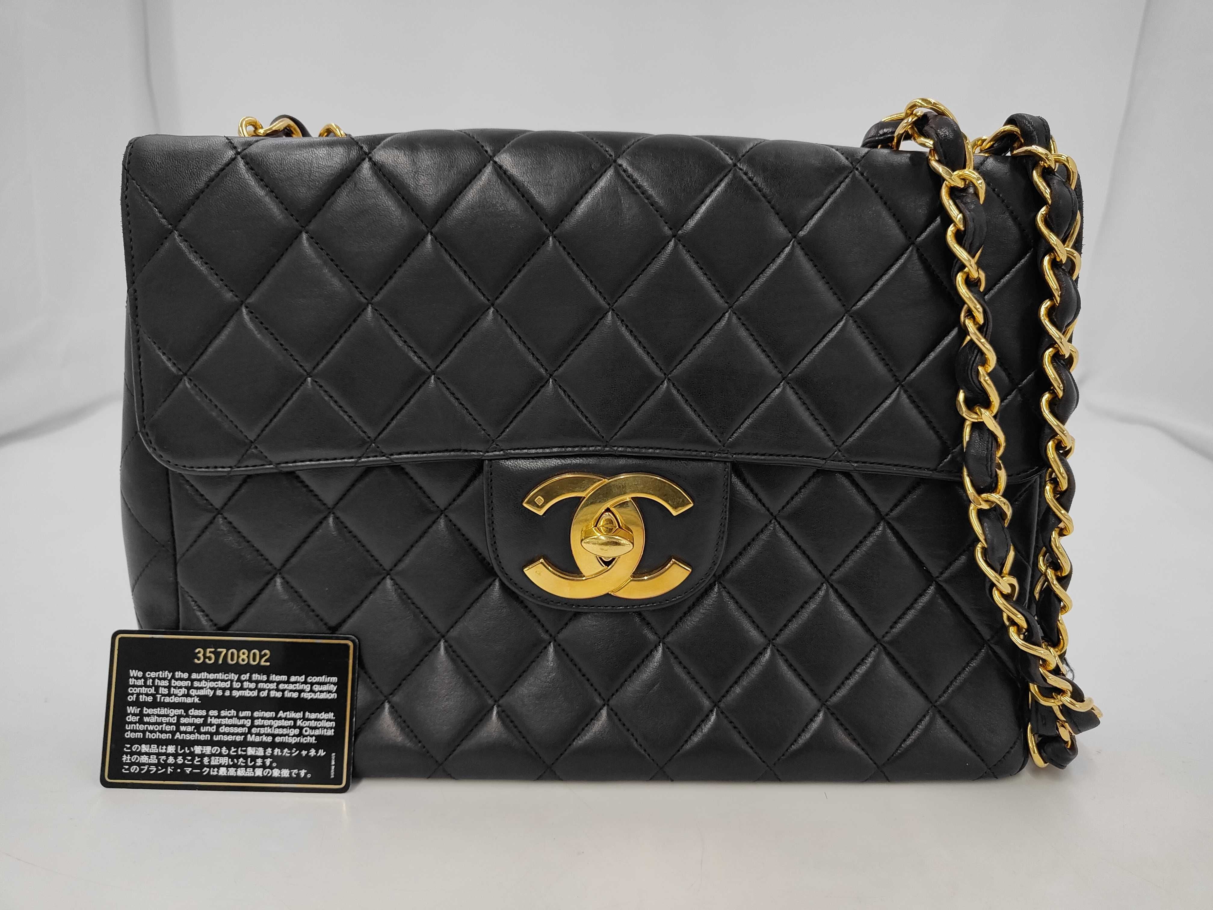 Chanel Black Lambskin Vintage Classic Flap Maxi CC Bag k3szvm70s0
