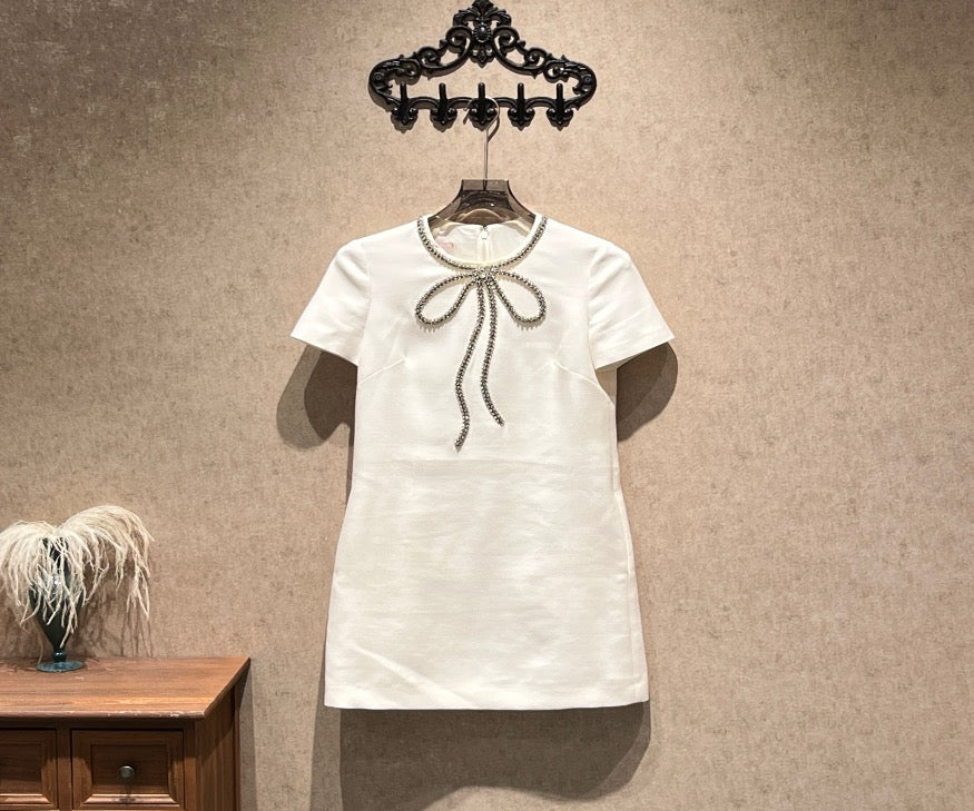 Valentino off-white rhinestone bow dress / size 38 / 99% new / retail price 39,000 / 42,246 SYCF42246