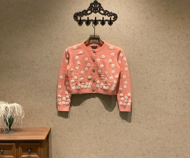 Chanel 22P Pink Daisy Knit Cardigan/Size 36/Brand New with Original Lock/41767 SYCF41767