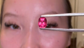 1.14ct Vivid Pink Spinel Burma with certificate DXBCS2536