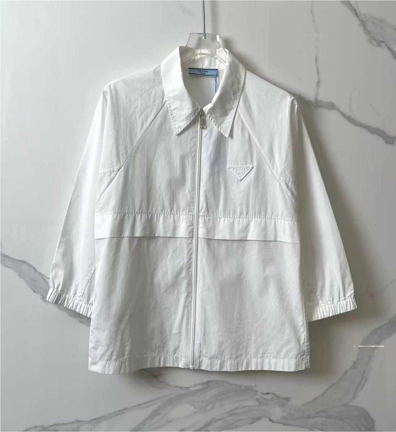 PRADA white embroidered triangle logo shirt jacket, size 40 LL26080602Y