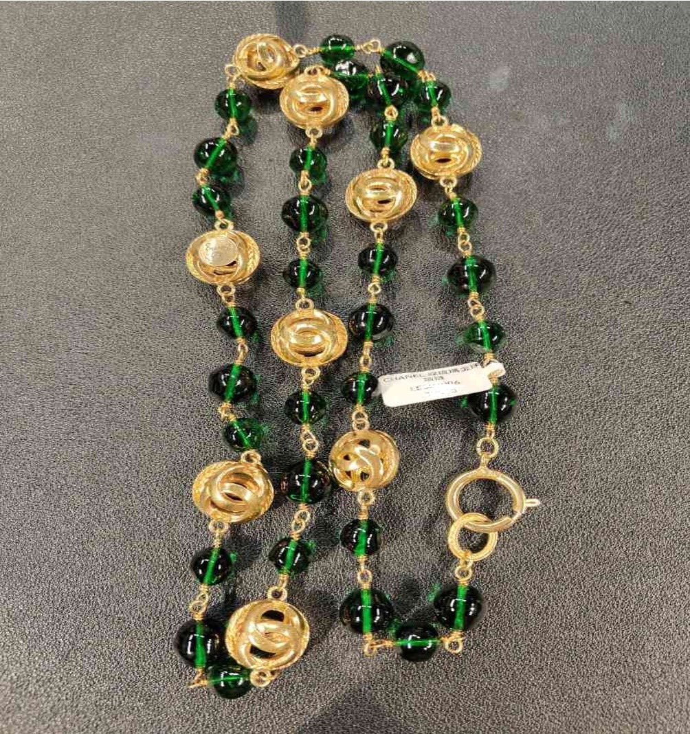 CHANEL Green Glass Gold Ball Necklace LE507006