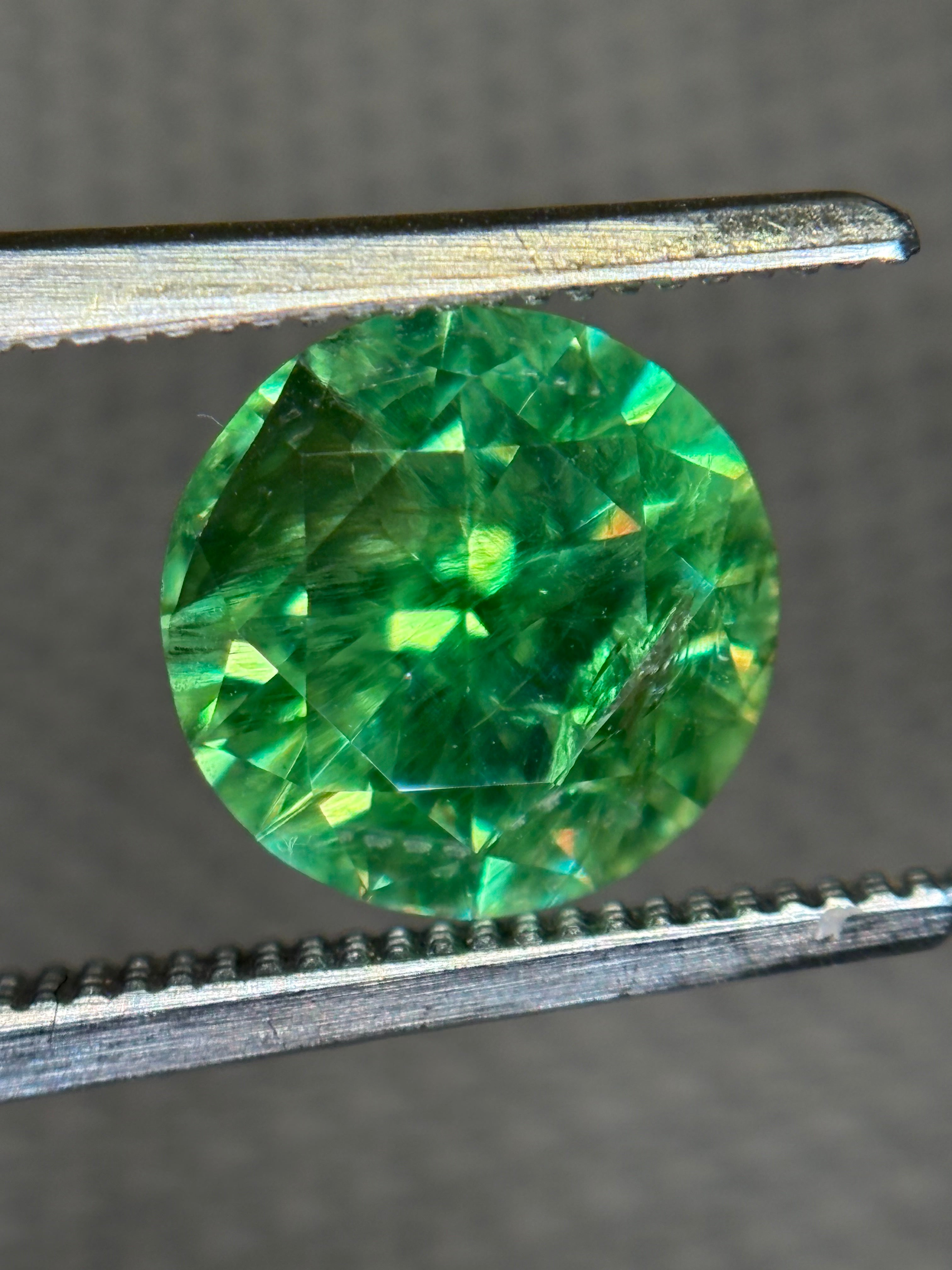 2.62ct Museum-Grade Russian Demantoid Bobrovka (2) DXBCS4867