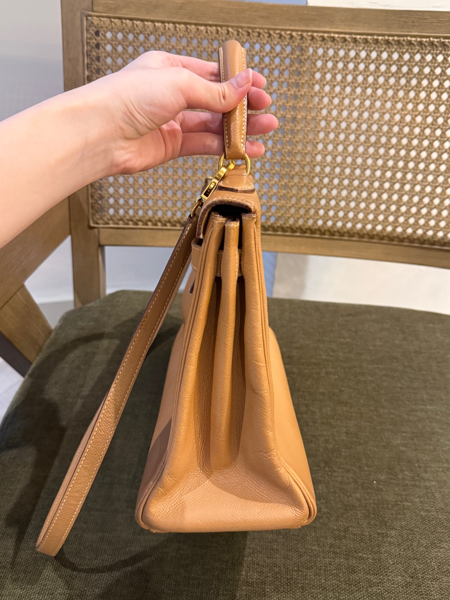 Hermès Kelly 32 – Caramel epsom Leather – Vintage – With Strap – Gold Hardware