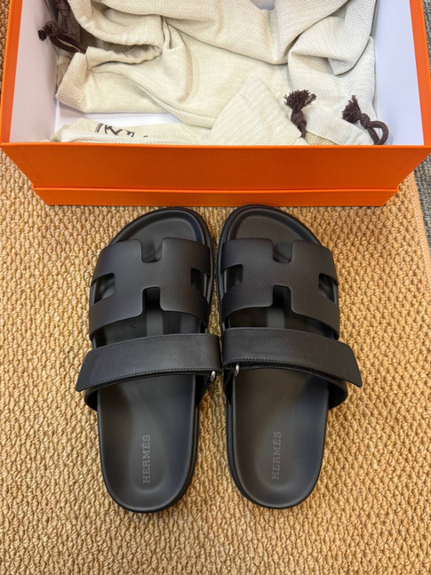 EU36.5 - Hermès Chypre Sandals black Classic H-Cut Slide