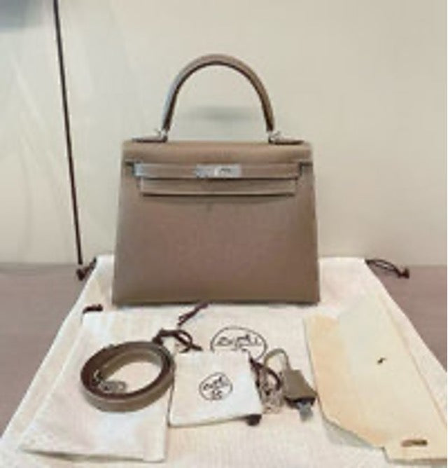 HERMES Kelly 28 Handbag (Elephant Grey with Silver Buckle) 3032509192281