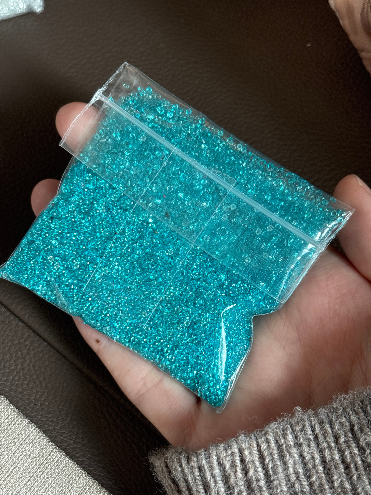 5.00ct "Paraiba" Topaz Melee Sugar Box 1.5mm THAIC1246