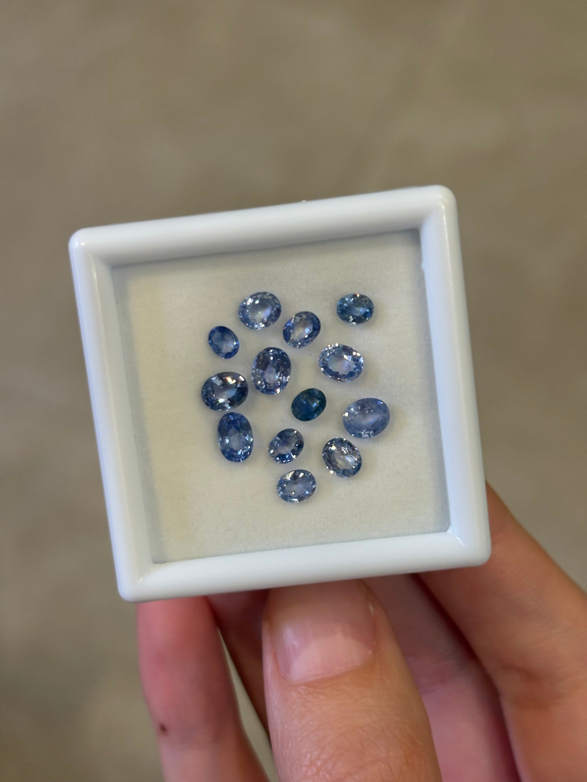 5.00ct Blue Sapphire Box THAIC0983