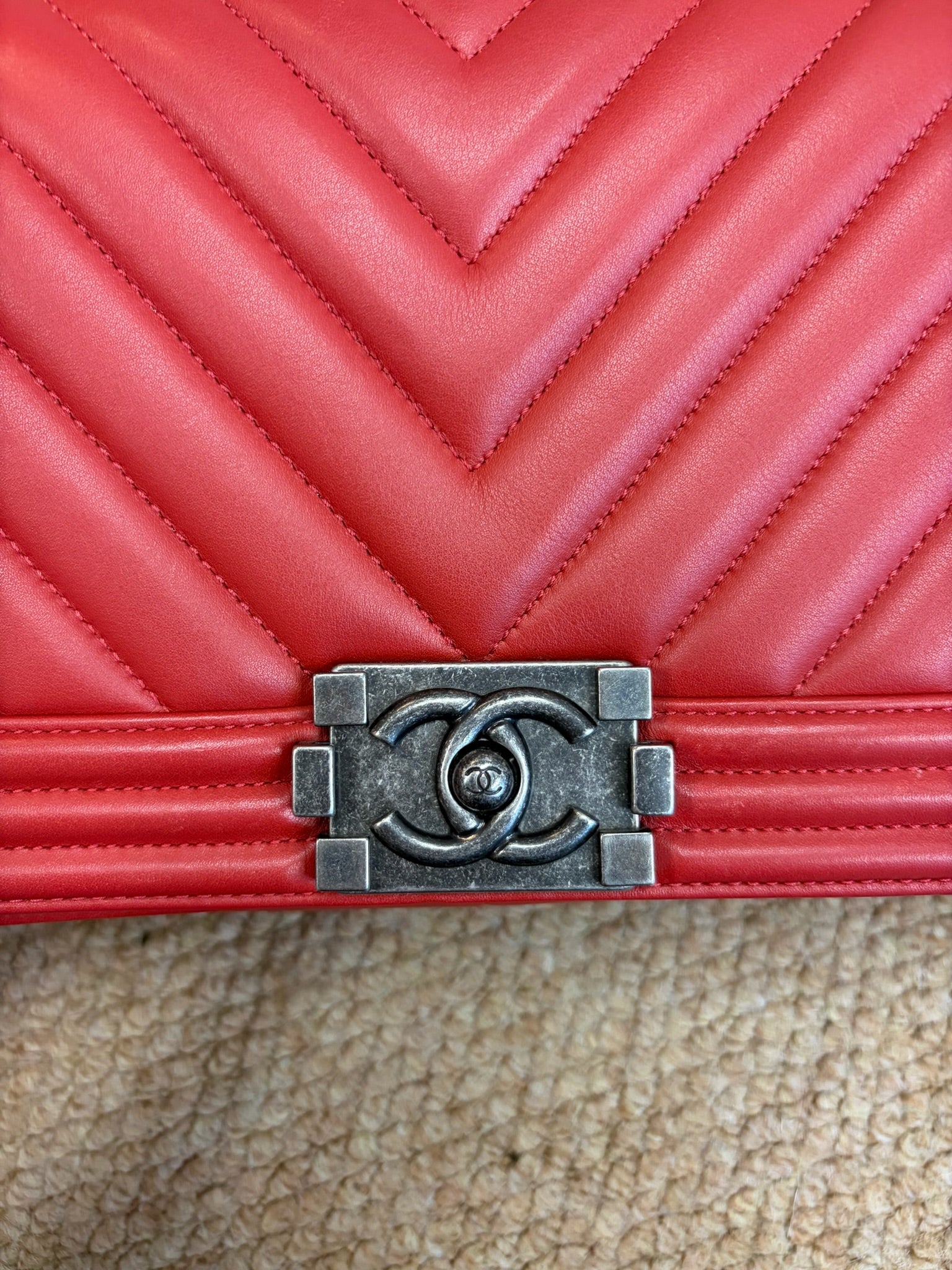 Chanel Le Boy Medium Chevron Red