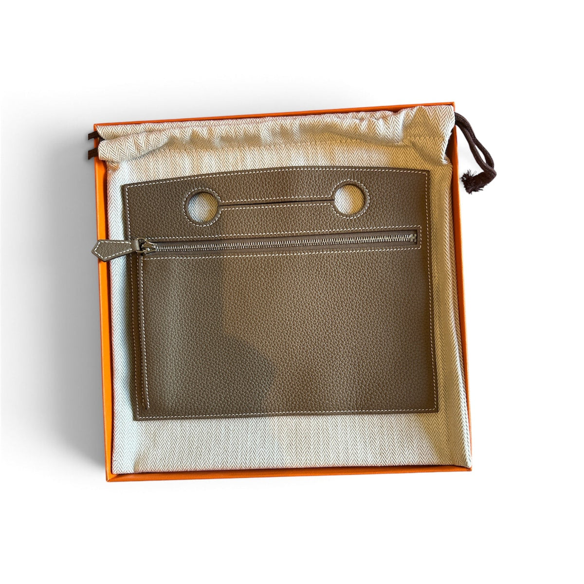 Hermes Pochette Backpocket 30 in Etoupe Togo with PHW