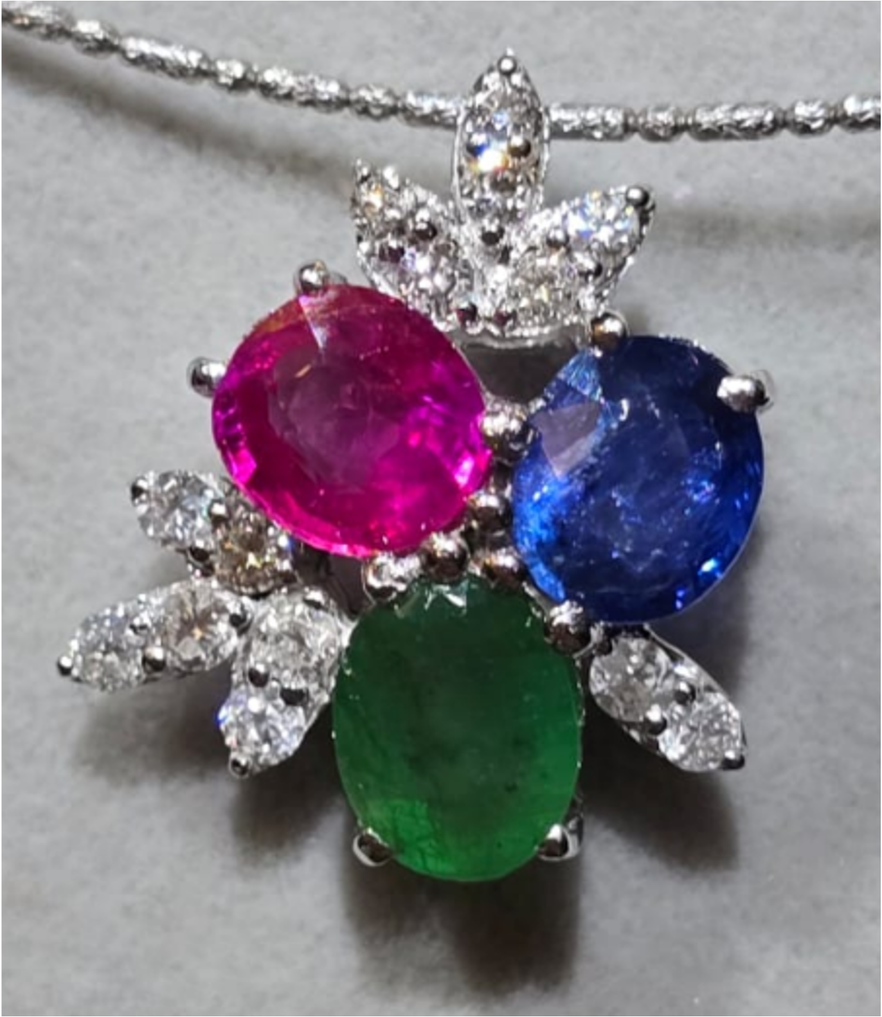 3 Color stones Pendant SYCB64