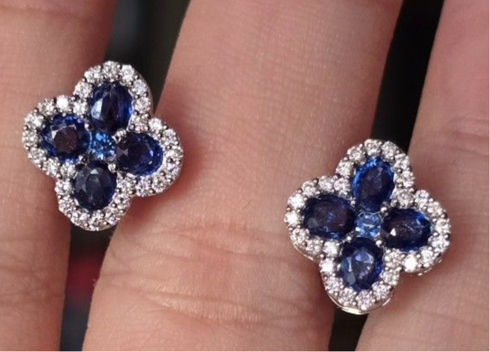 1.47ct Unheated Burma Sapphire Earrings with natural diamonds in 18K gold setting SYCB69