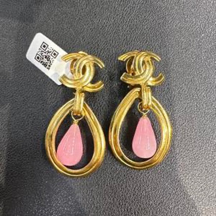 CHANEL 1996 Pink Crystal Double C Clip-on Earrings LE607031